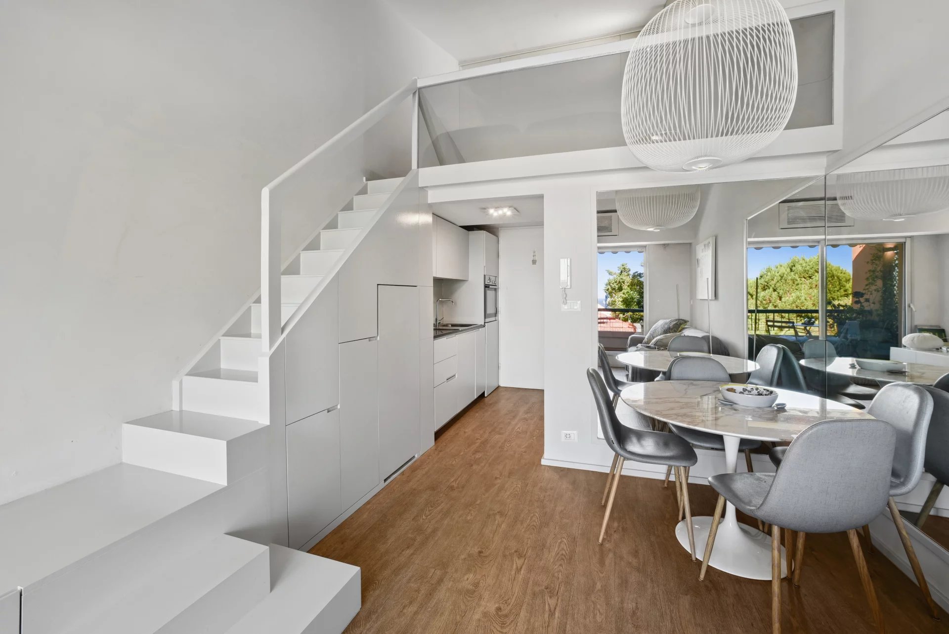 Elégant appartement avec vue mer panoramique