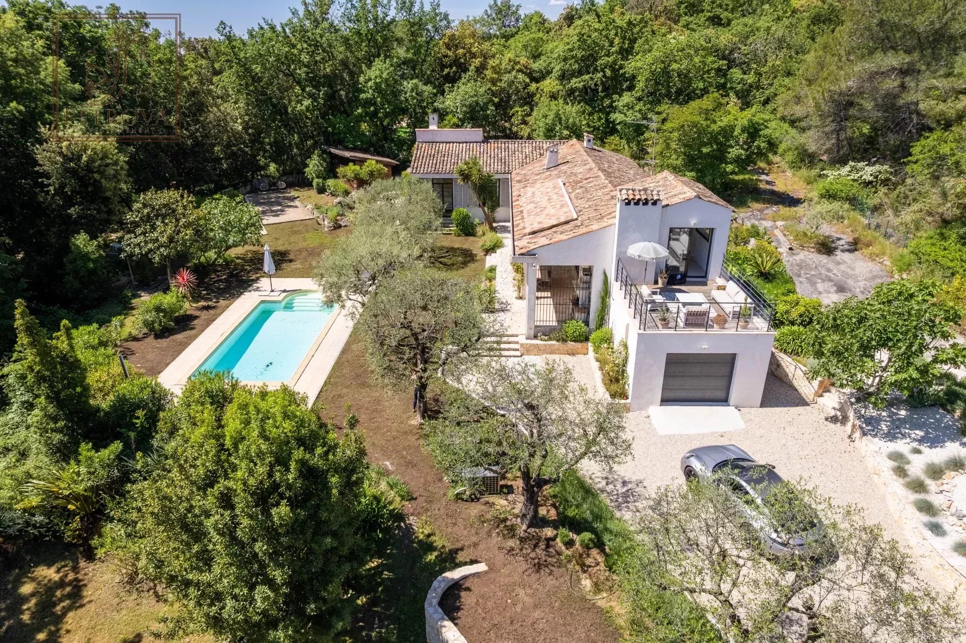 Agence immobilière de 