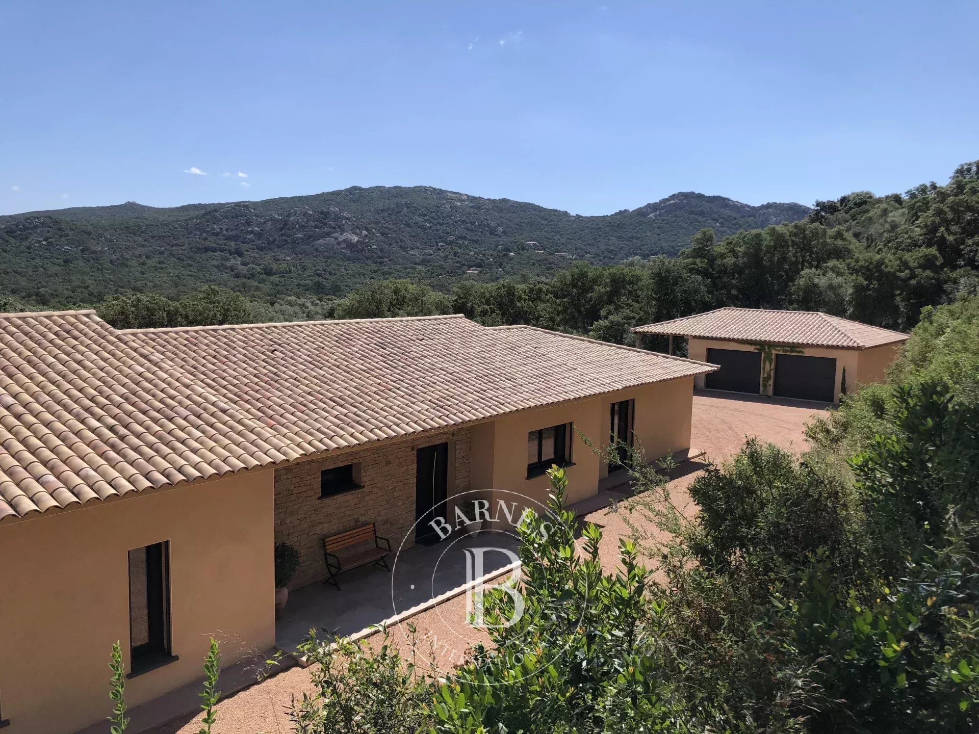 Villa Porto-Vecchio  -  ref 84142737 (picture 3)