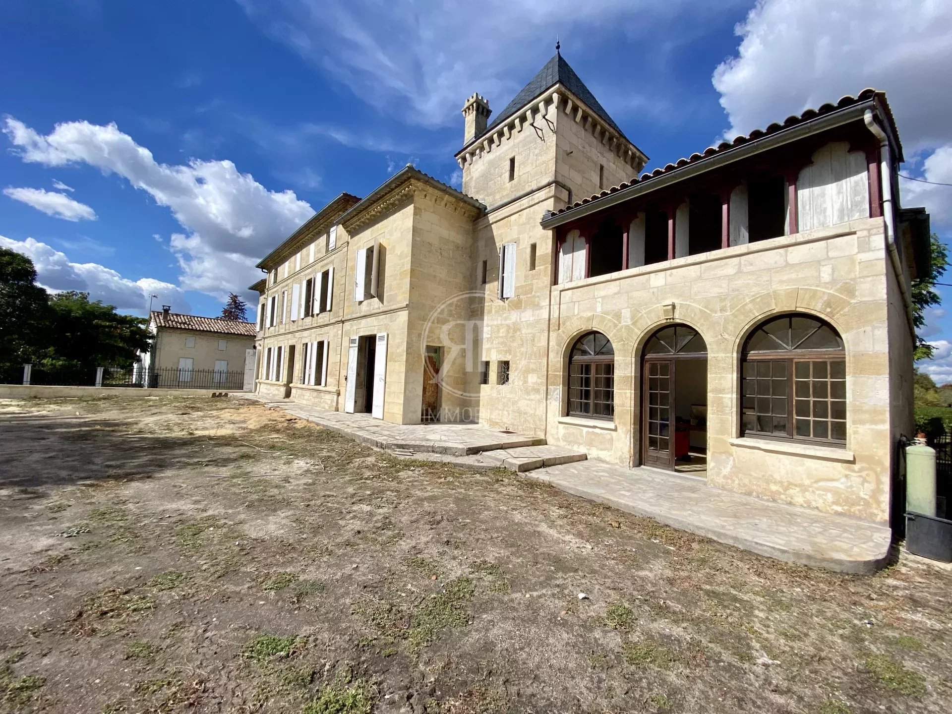 Agence immobilière de 