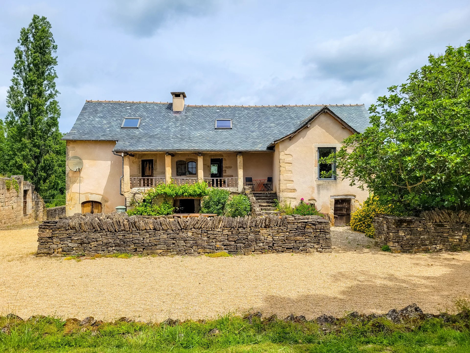 Character Country Estate with Gîtes and Land – Tarn-et-Garonne