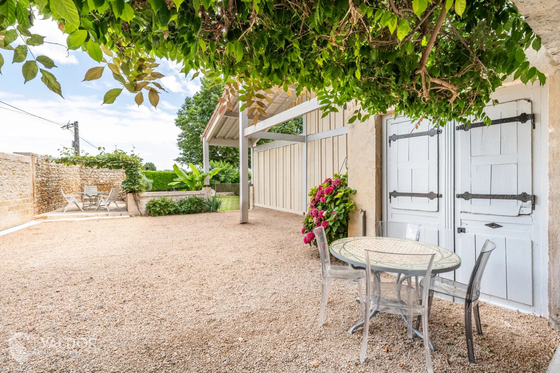 Maison de caractère en pierre entièrement rénovée