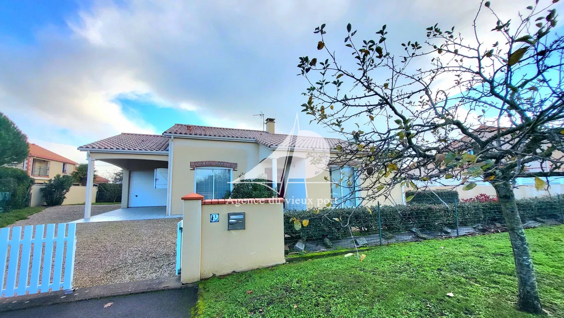 Agence immobilière de 