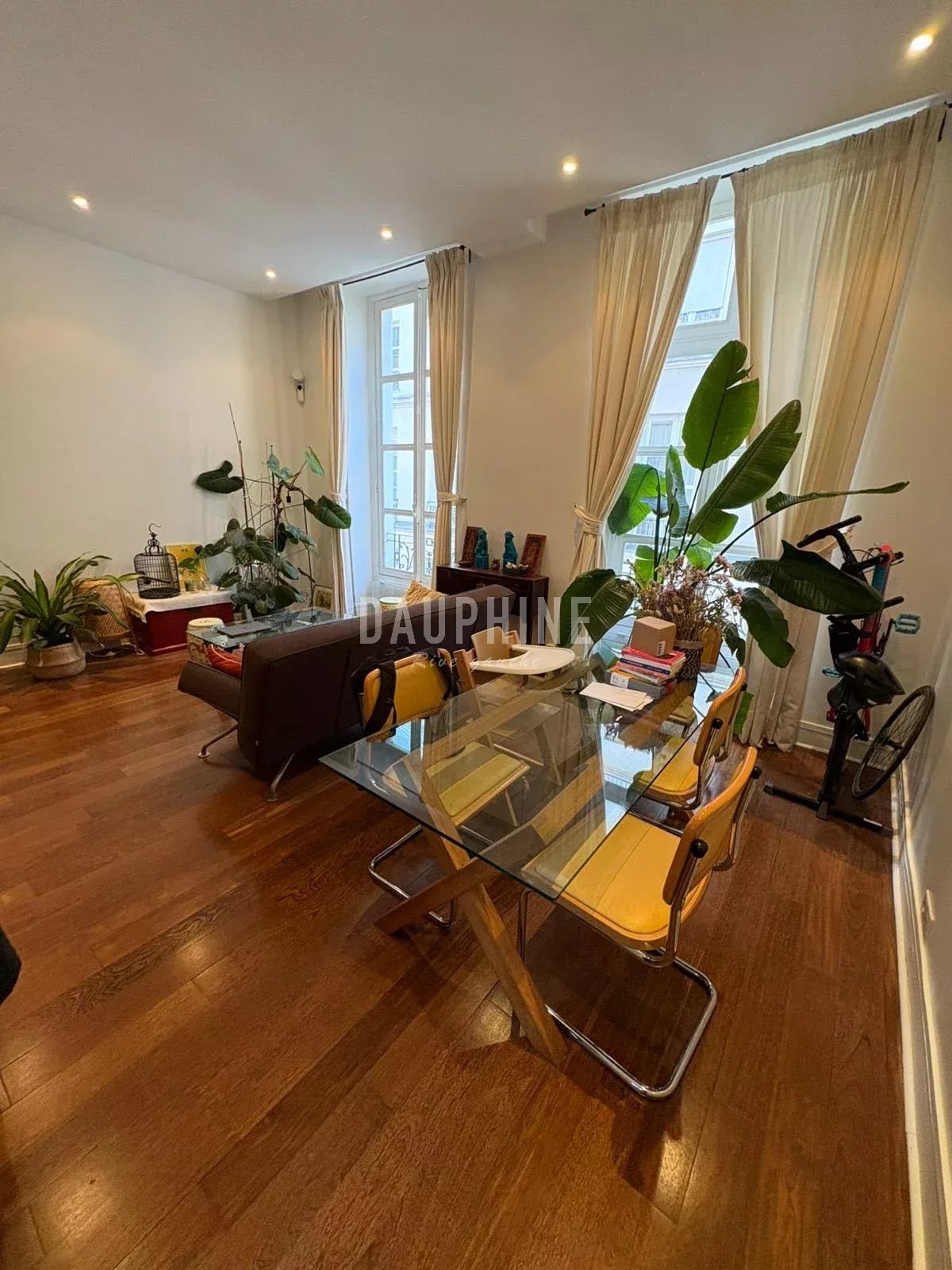 Agence immobilière de 