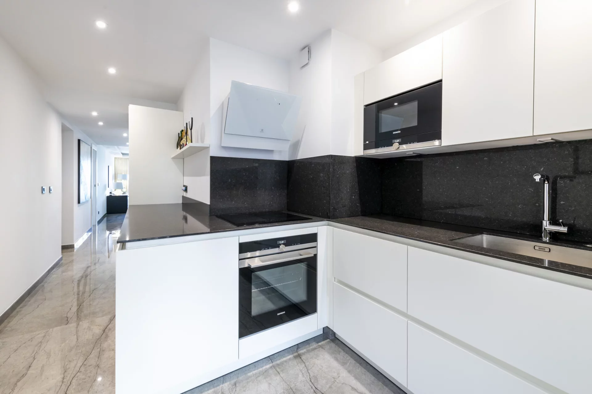CANNES CROISETTE – Magnifique appartement vue panoramique mer - Image nᵒ3