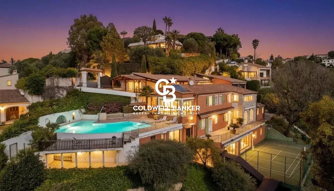 Nice – Domaine privé d’exception avec piscine, tennis et 469 m² habitables