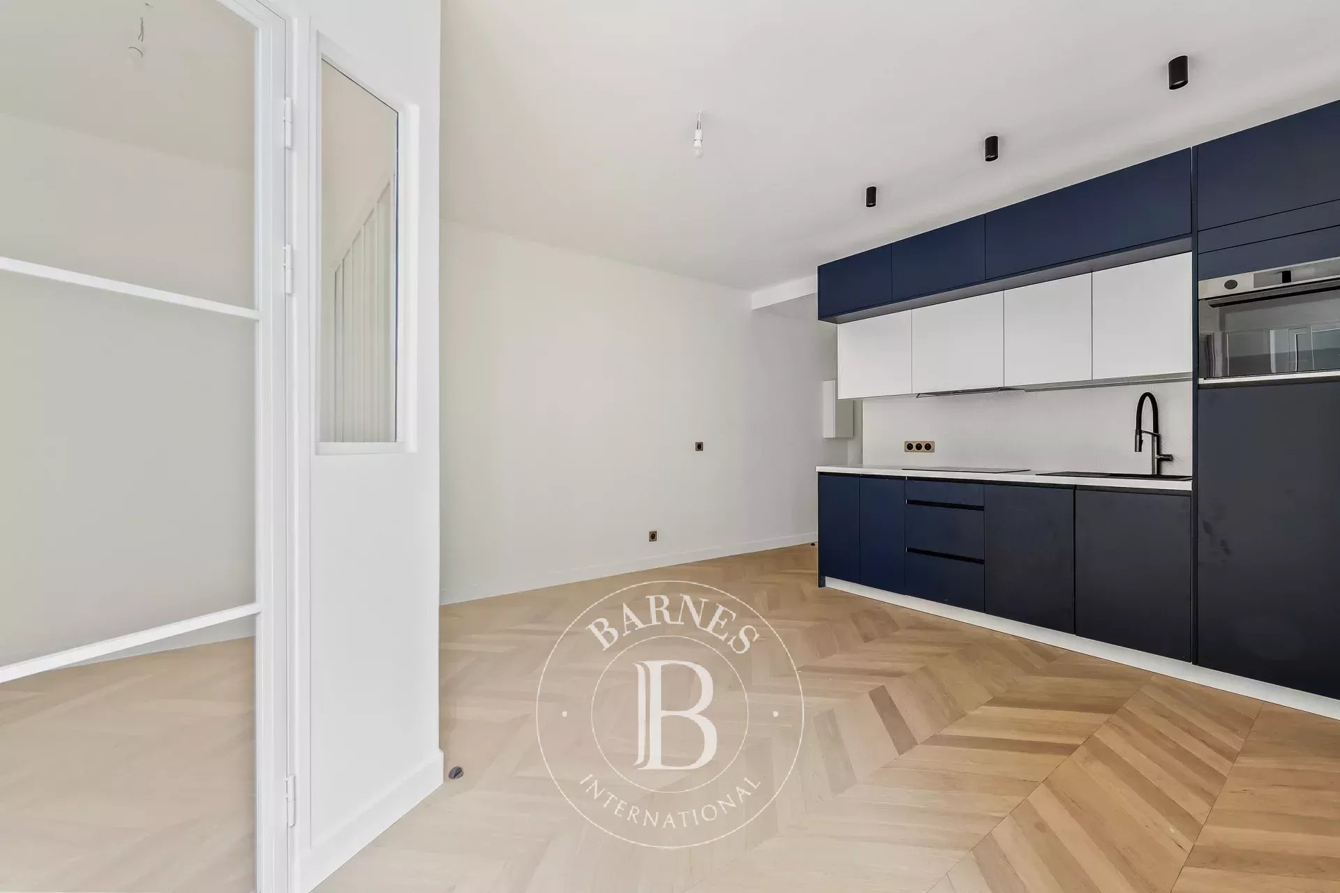 Appartement Paris 75007  -  ref 87155502 (picture 2)