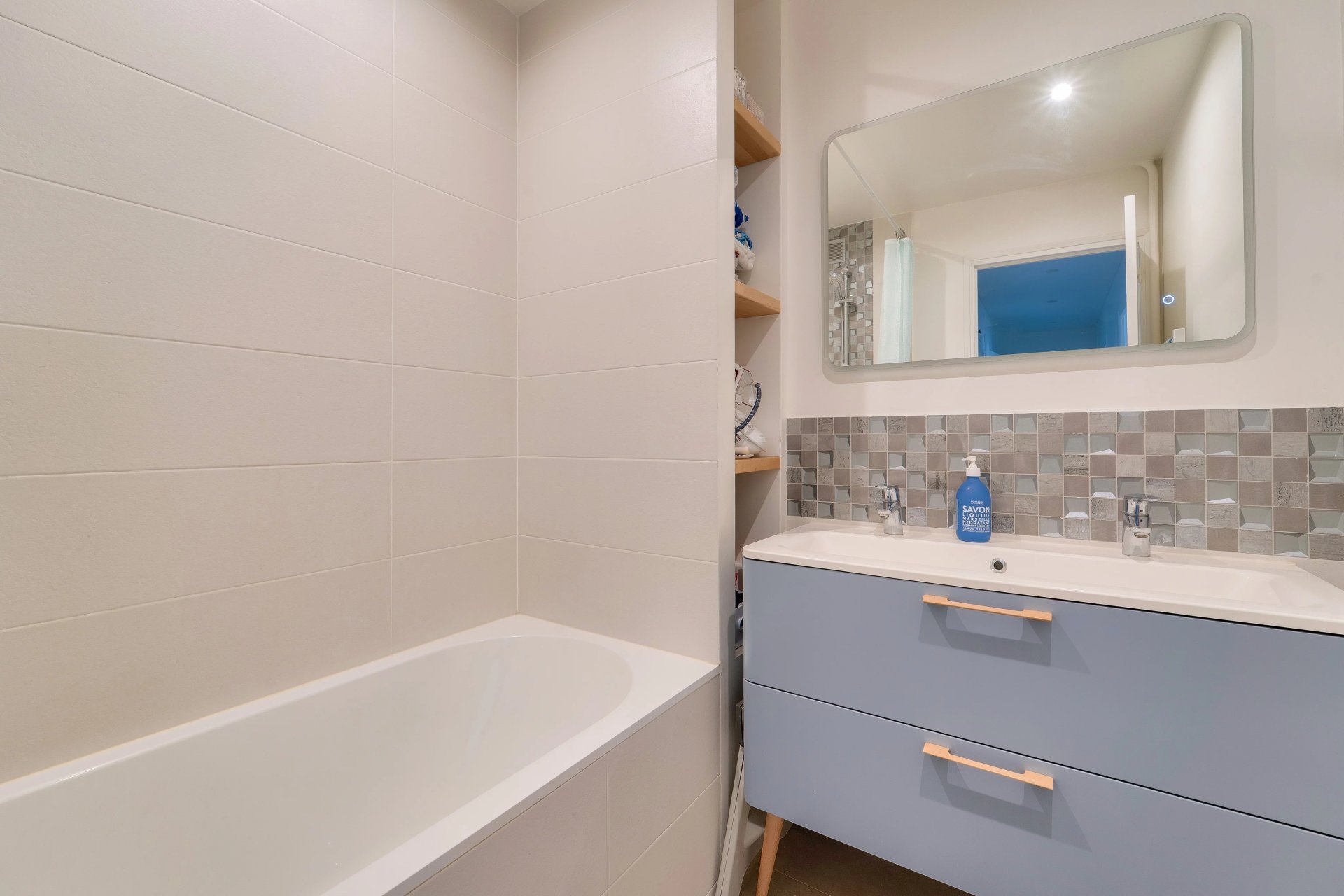 4 Bedroom Apartment/Flat's Image 9