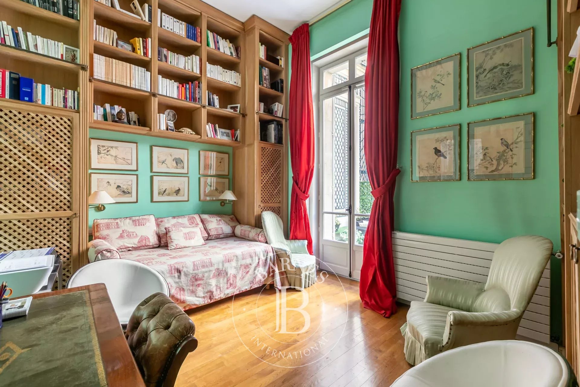 Daire Paris 8ème - picture 25