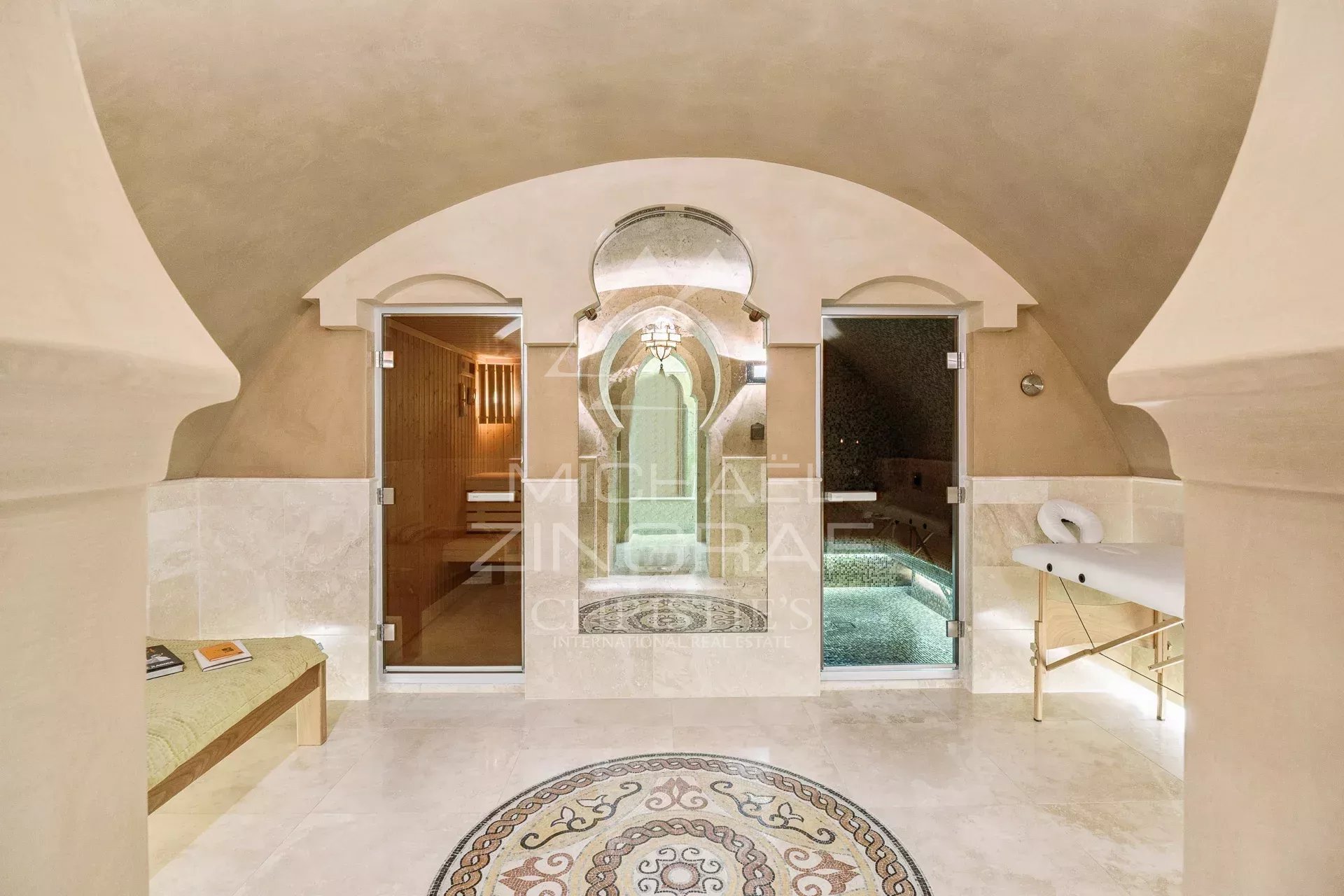 6 Bedroom Villa/Townhouse's Image 10