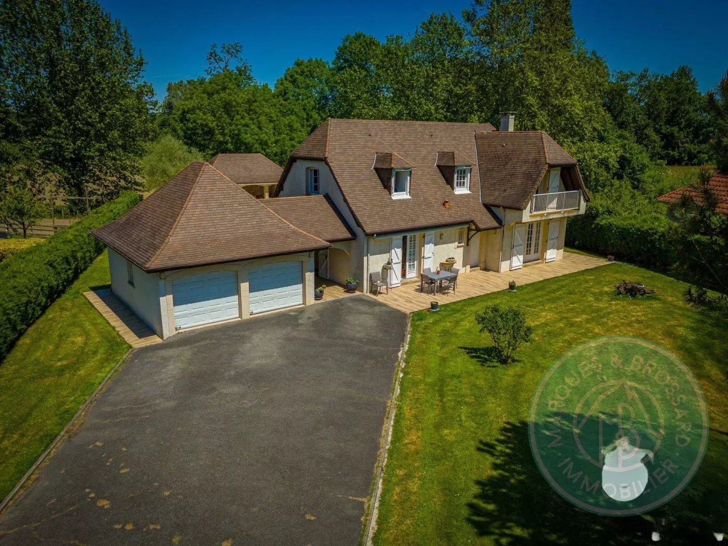 Agence immobilière de 