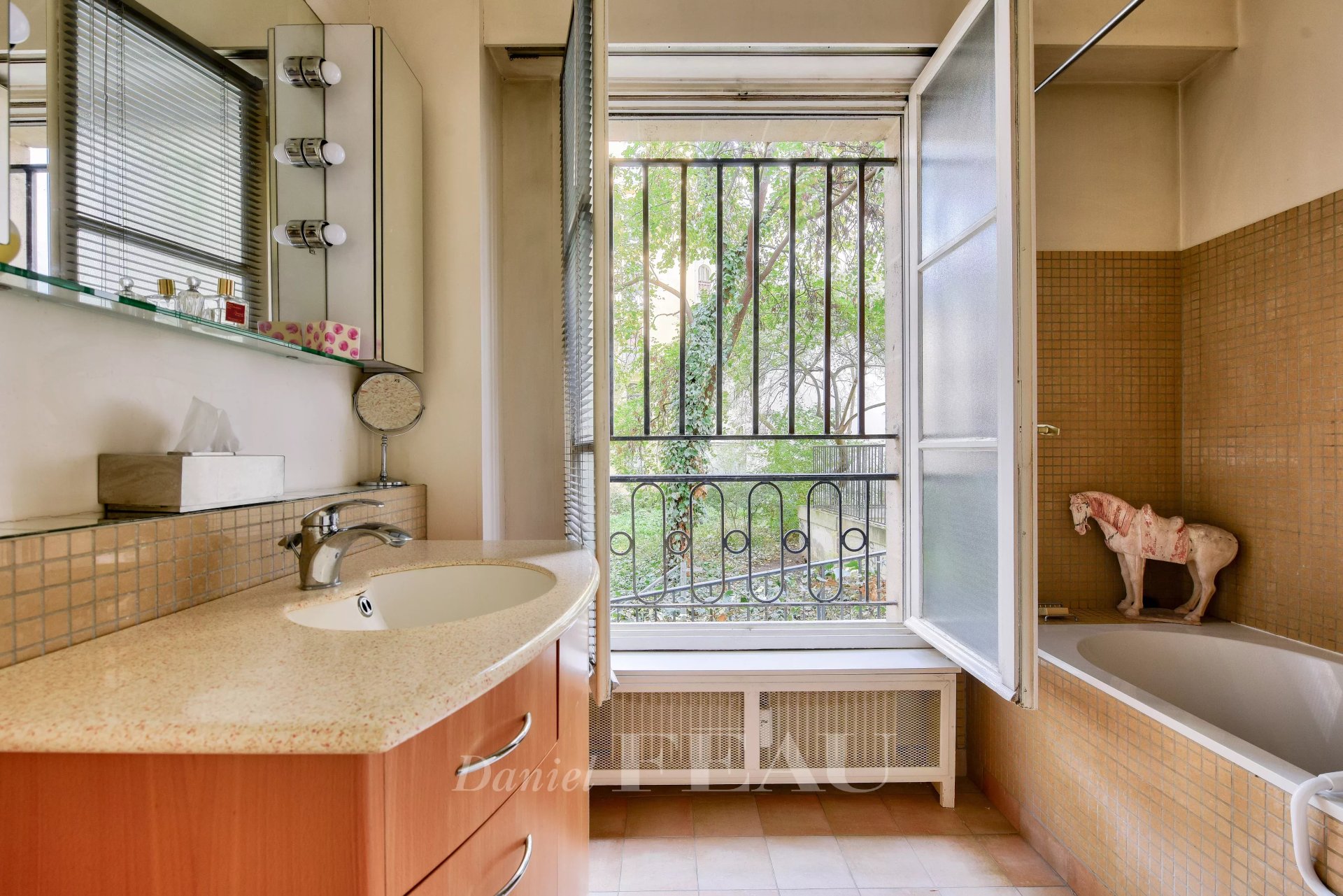 1 Bedroom Apartment/Flat's Image 8