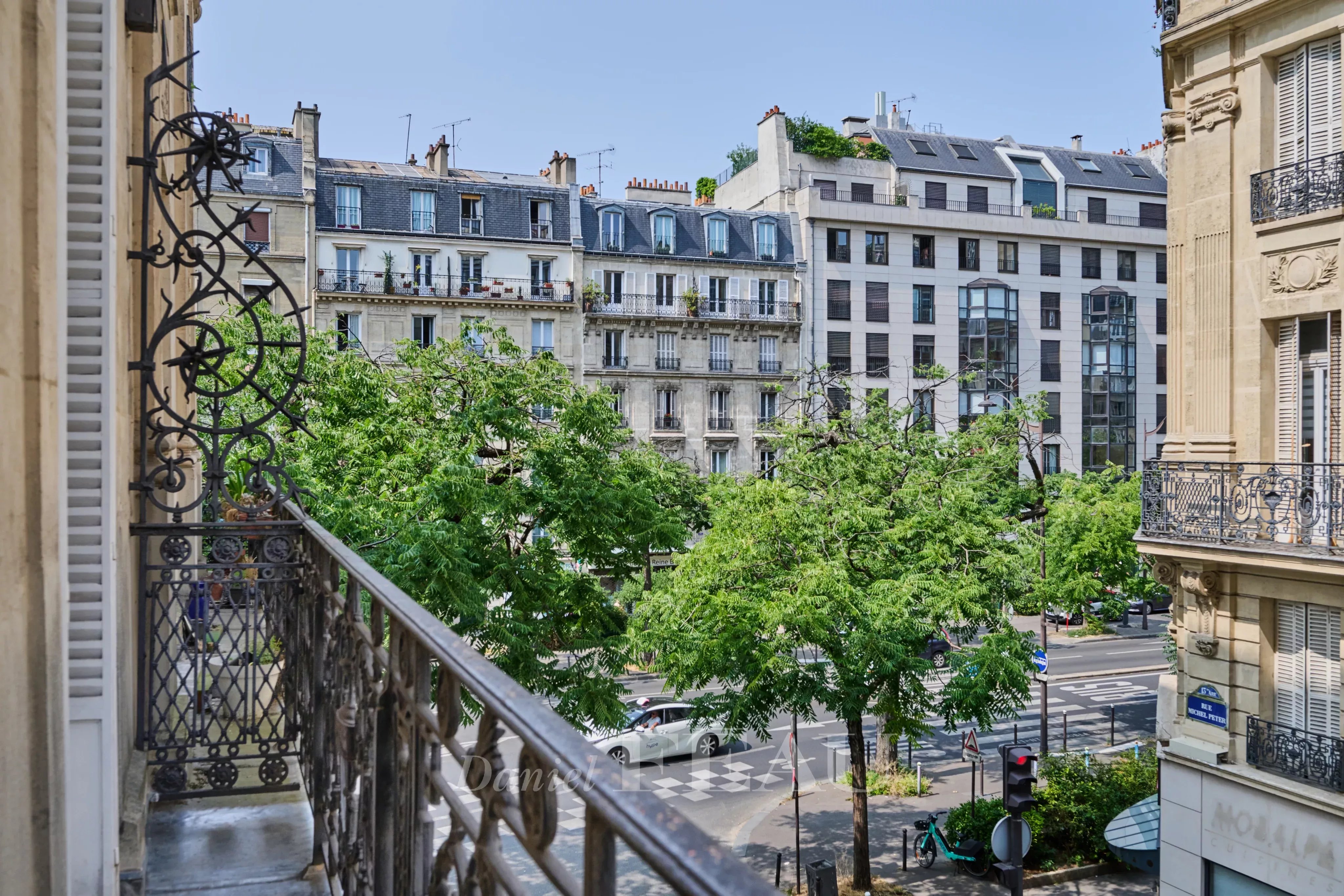Sale Apartment Paris 13th