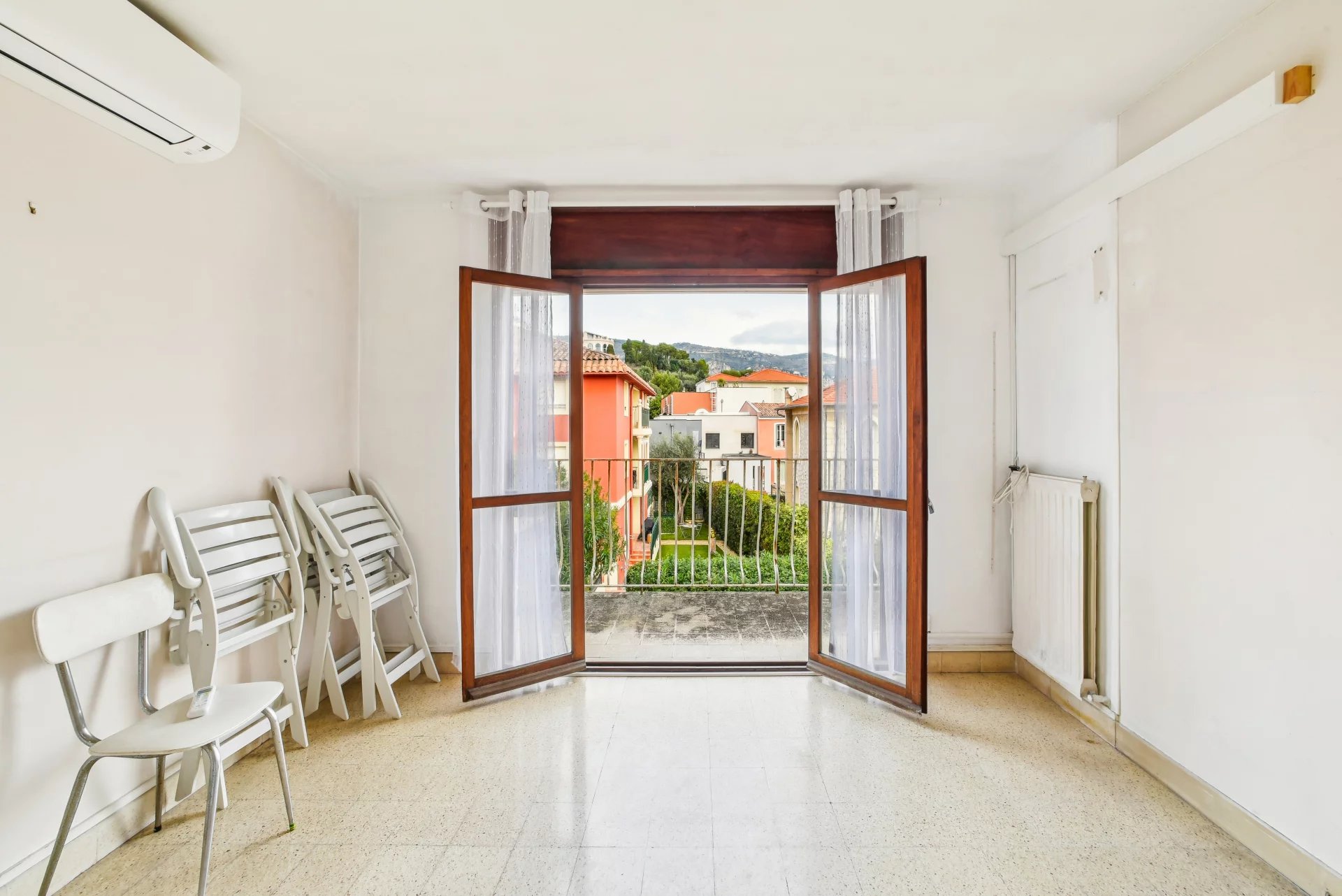 Apt for sale with panoramic sea view