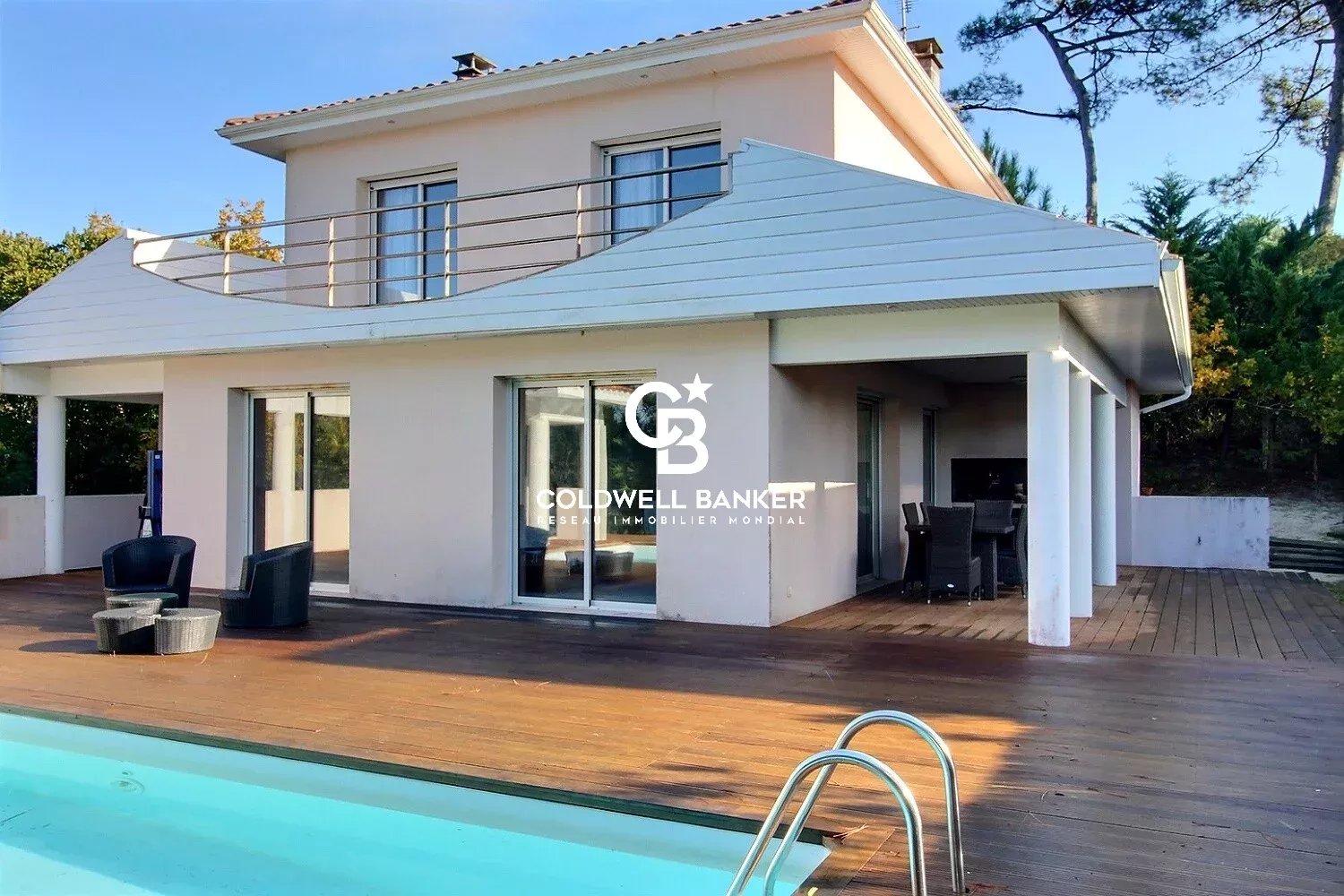 Agence immobilière de Silver Coast Int. Realty