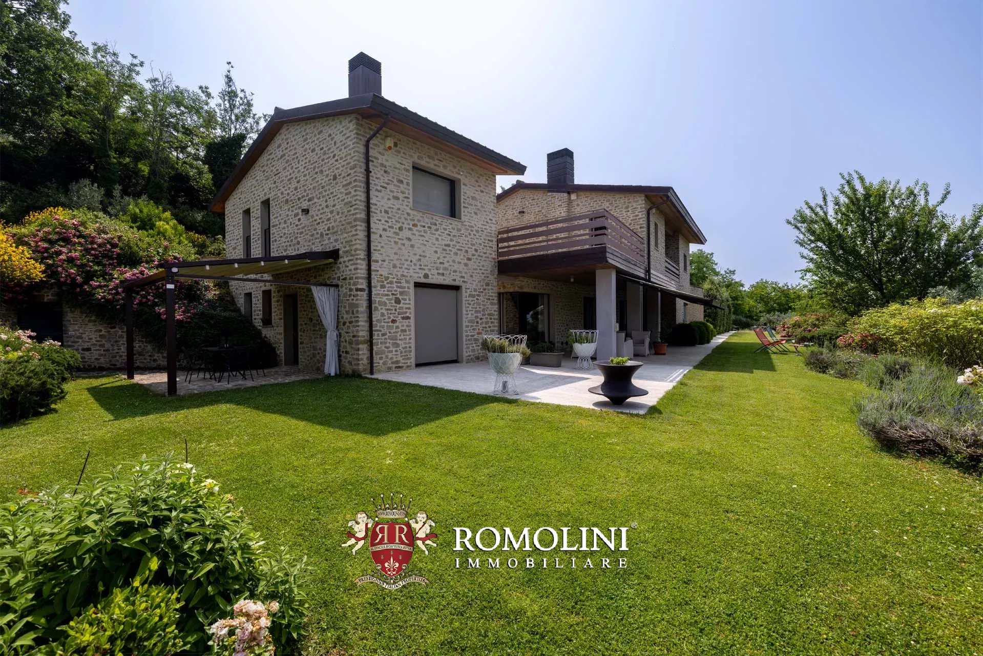 5 Bedroom Villa/Townhouse's Image 11
