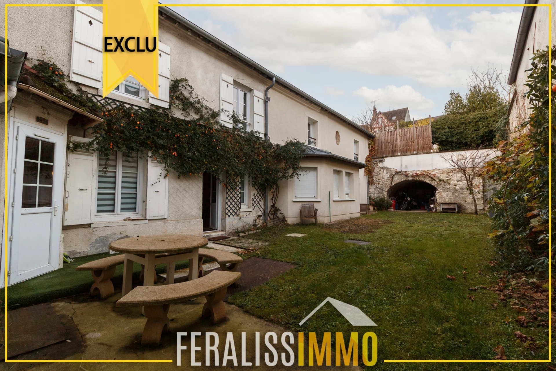 TROIS logements pour une grande famille ou un investissement