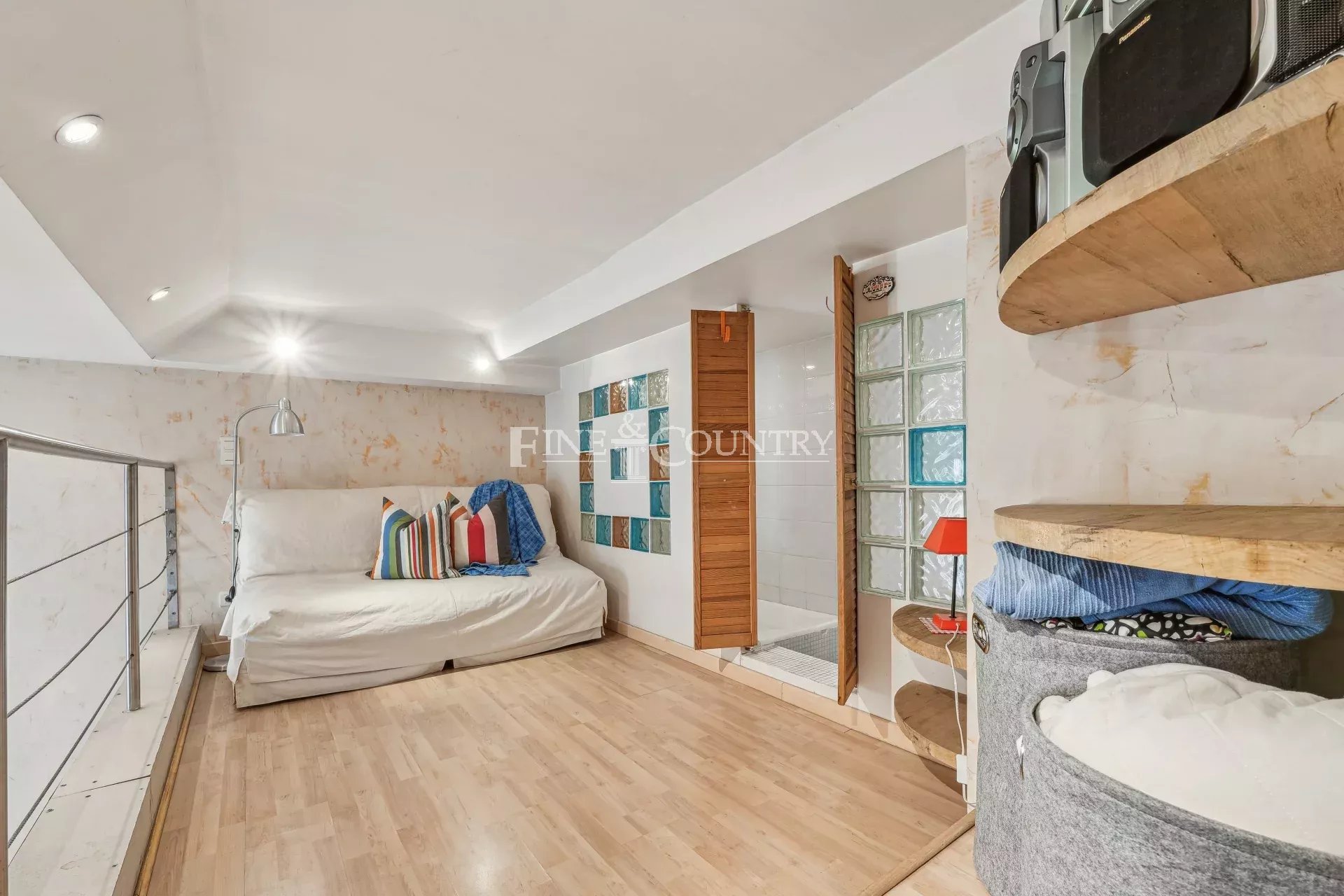 Photo of Apartment on rue Commandant Andre, Cannes