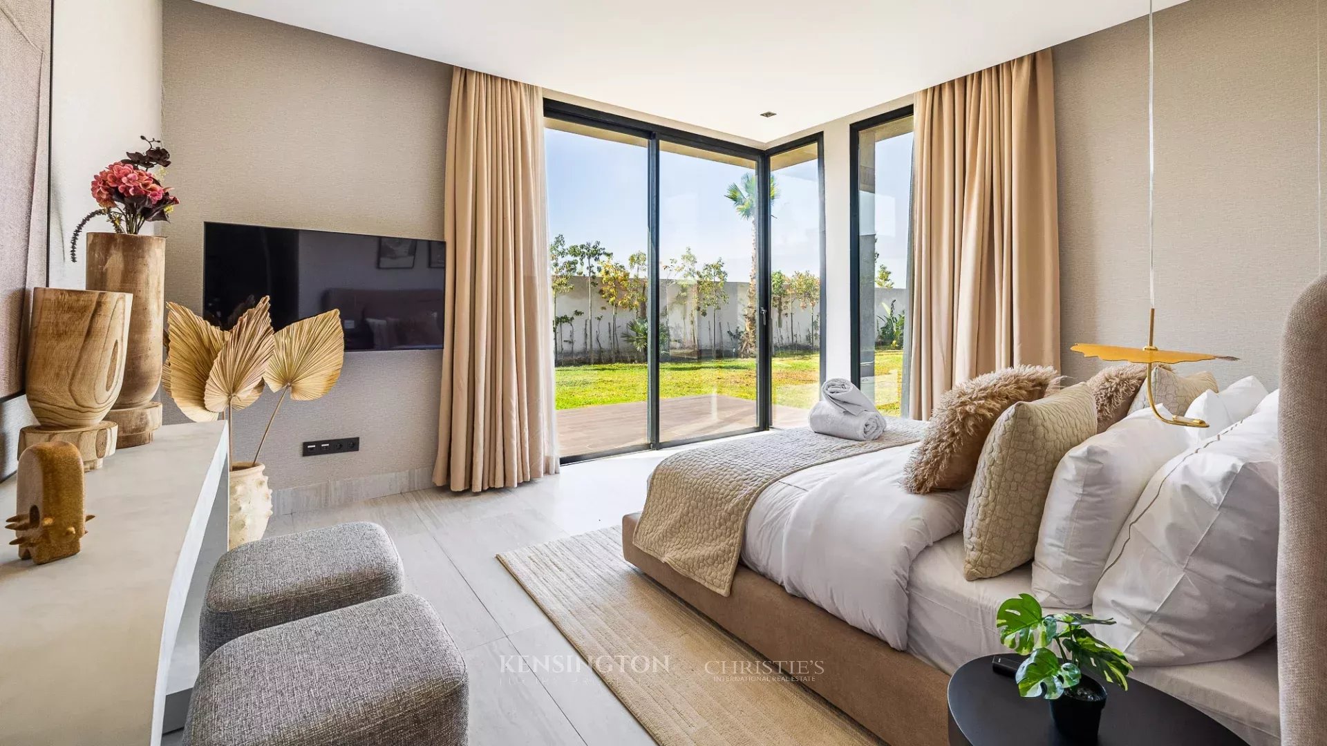 5 Bedroom Villa/Townhouse's Image 24
