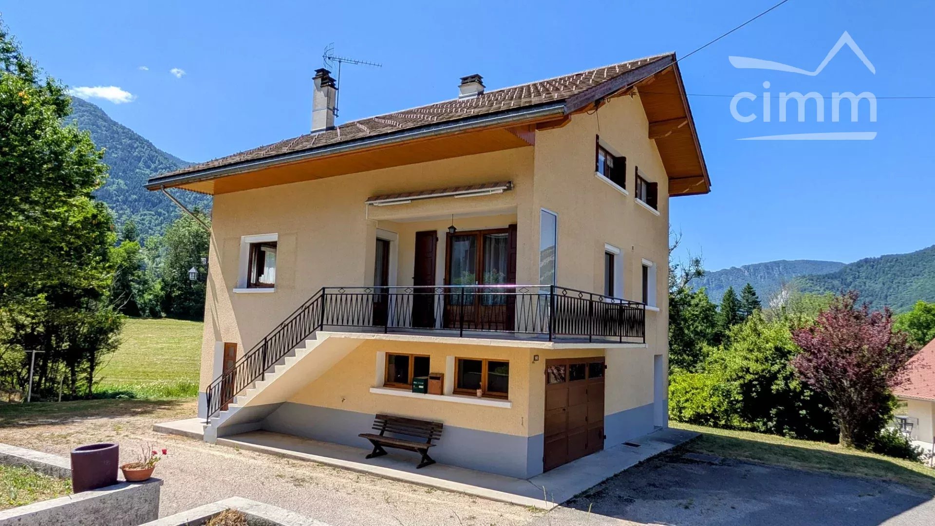 Agence immobilière de 