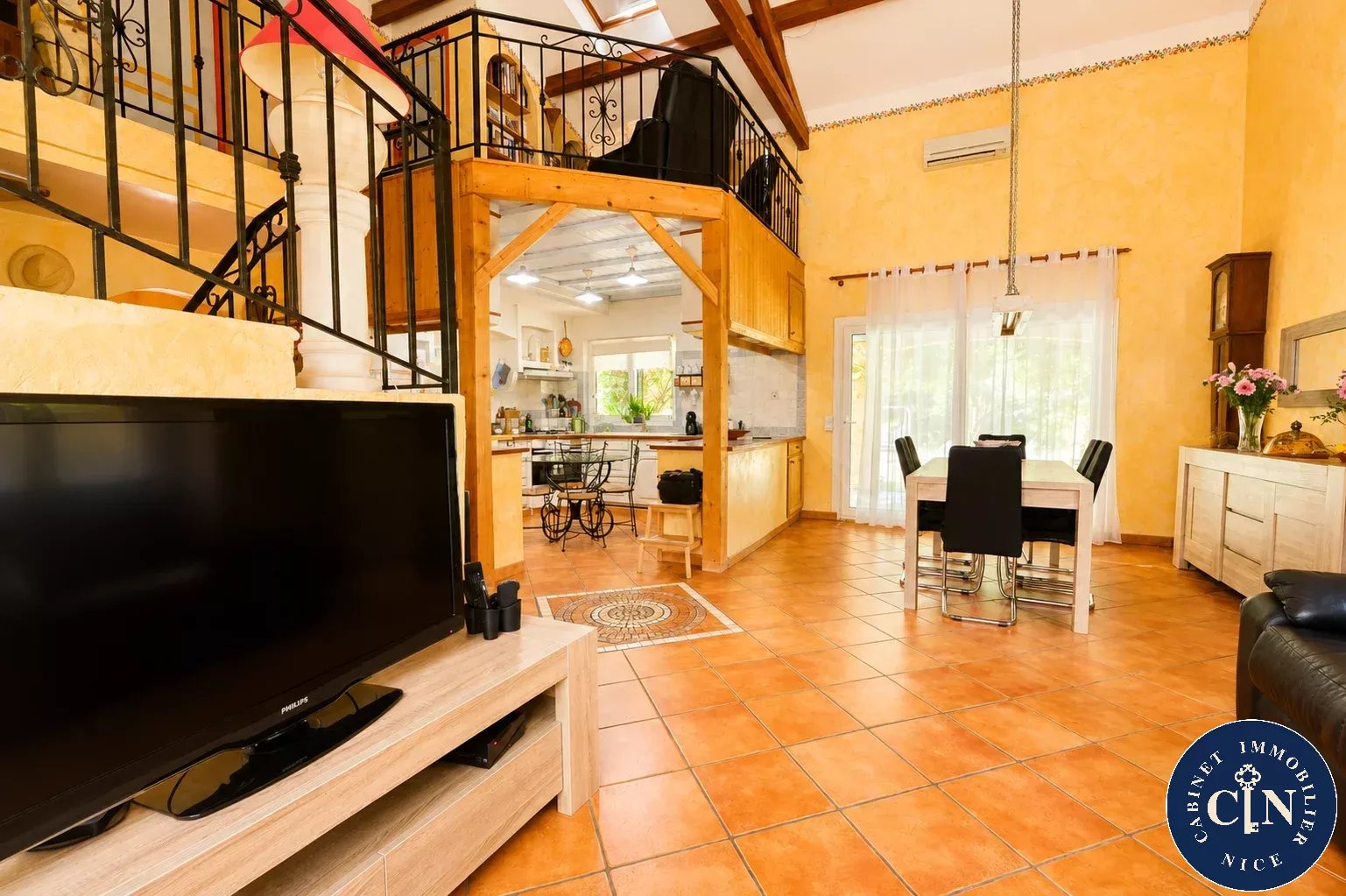 5 pièces 141 m² - Villa piscine chauffée - Le Broc — photo 8