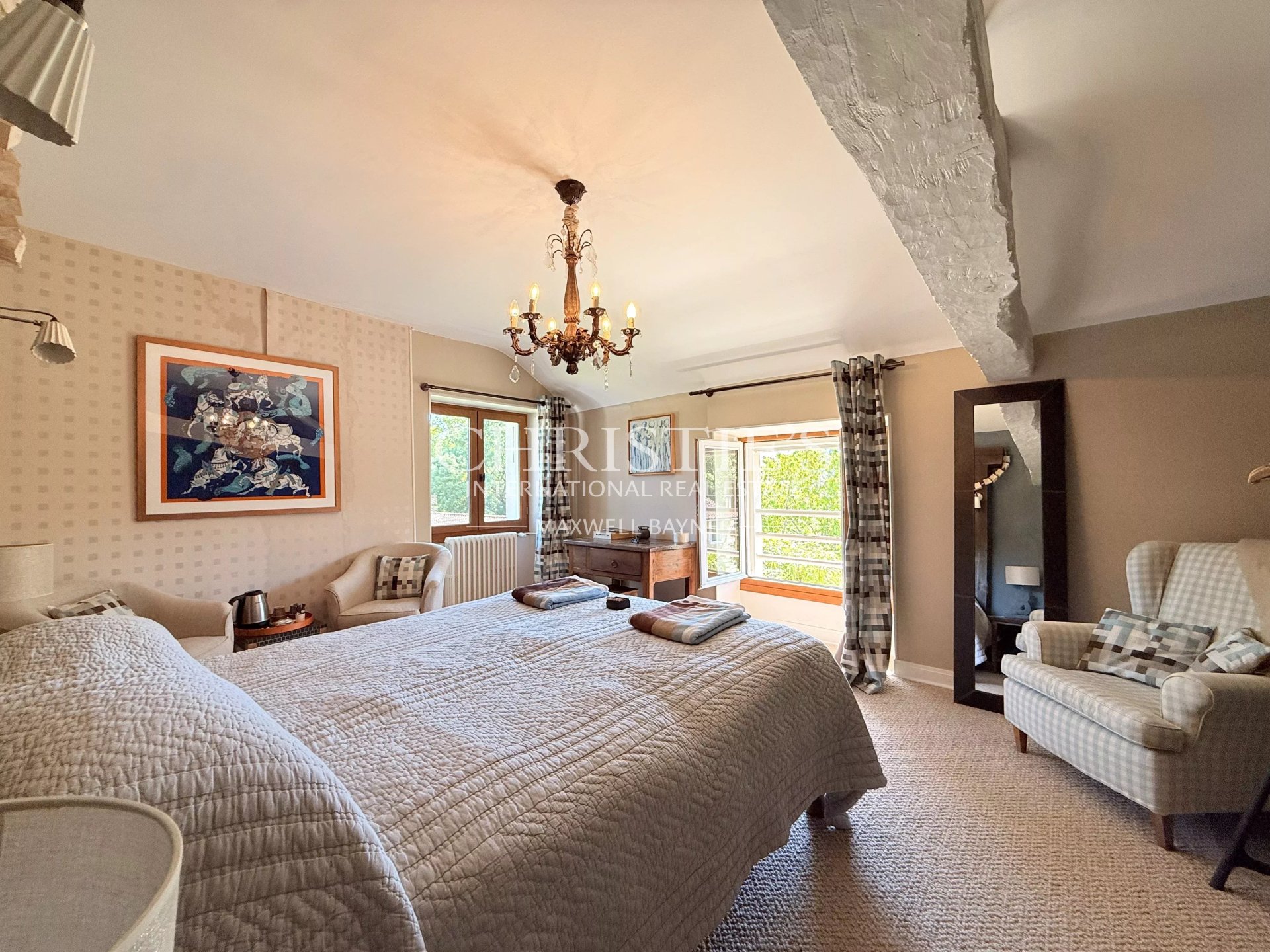 9 Bedroom Villa/Townhouse's Image 18