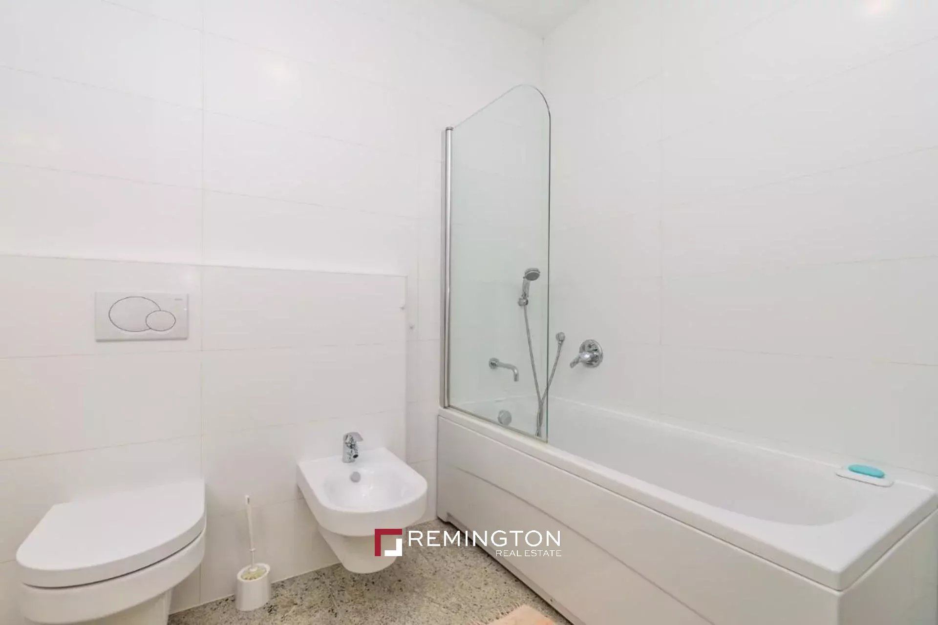 9 Bedroom Villa/Townhouse's Image 10