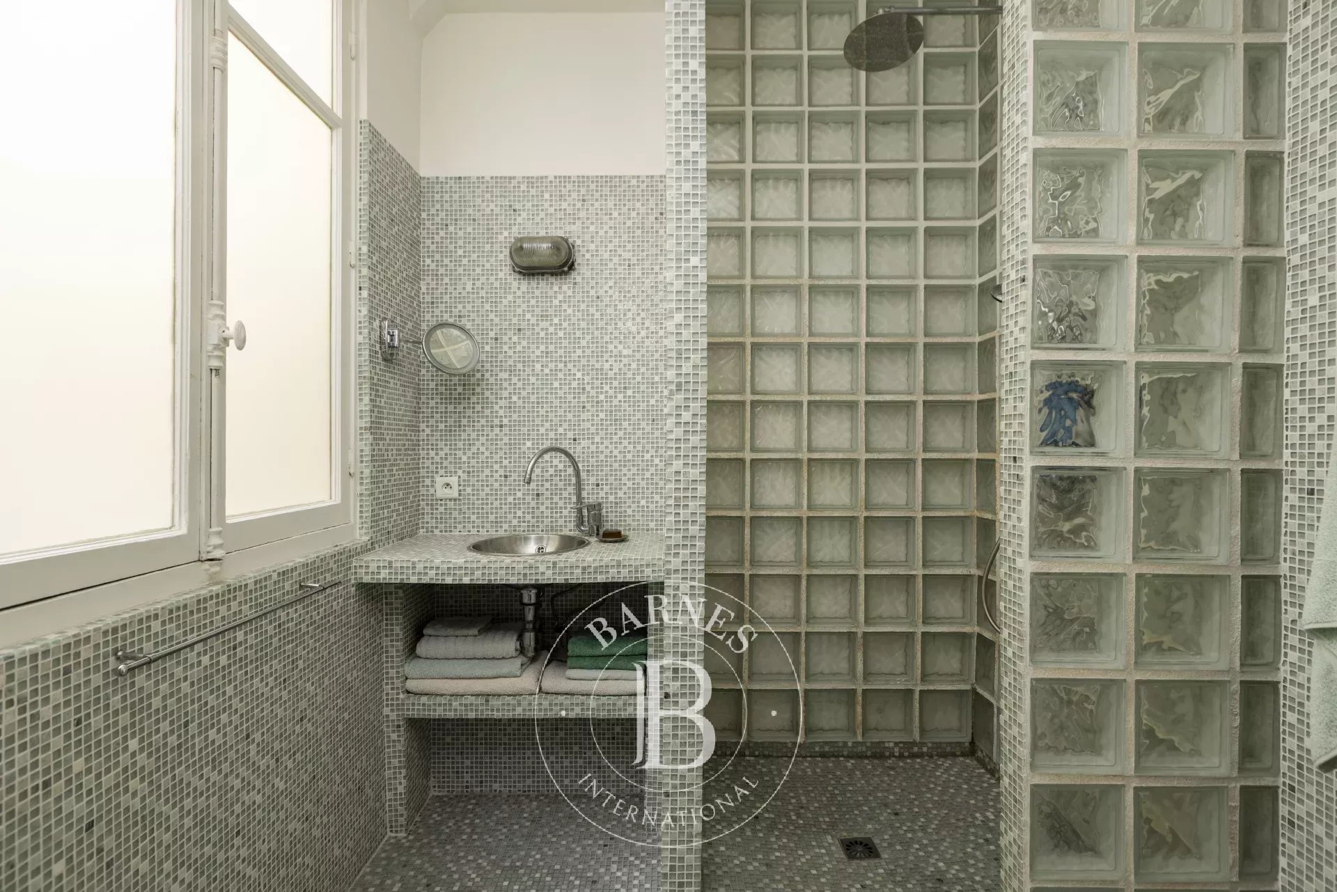 Paris  - Apartment 3 Bedrooms - picture 13