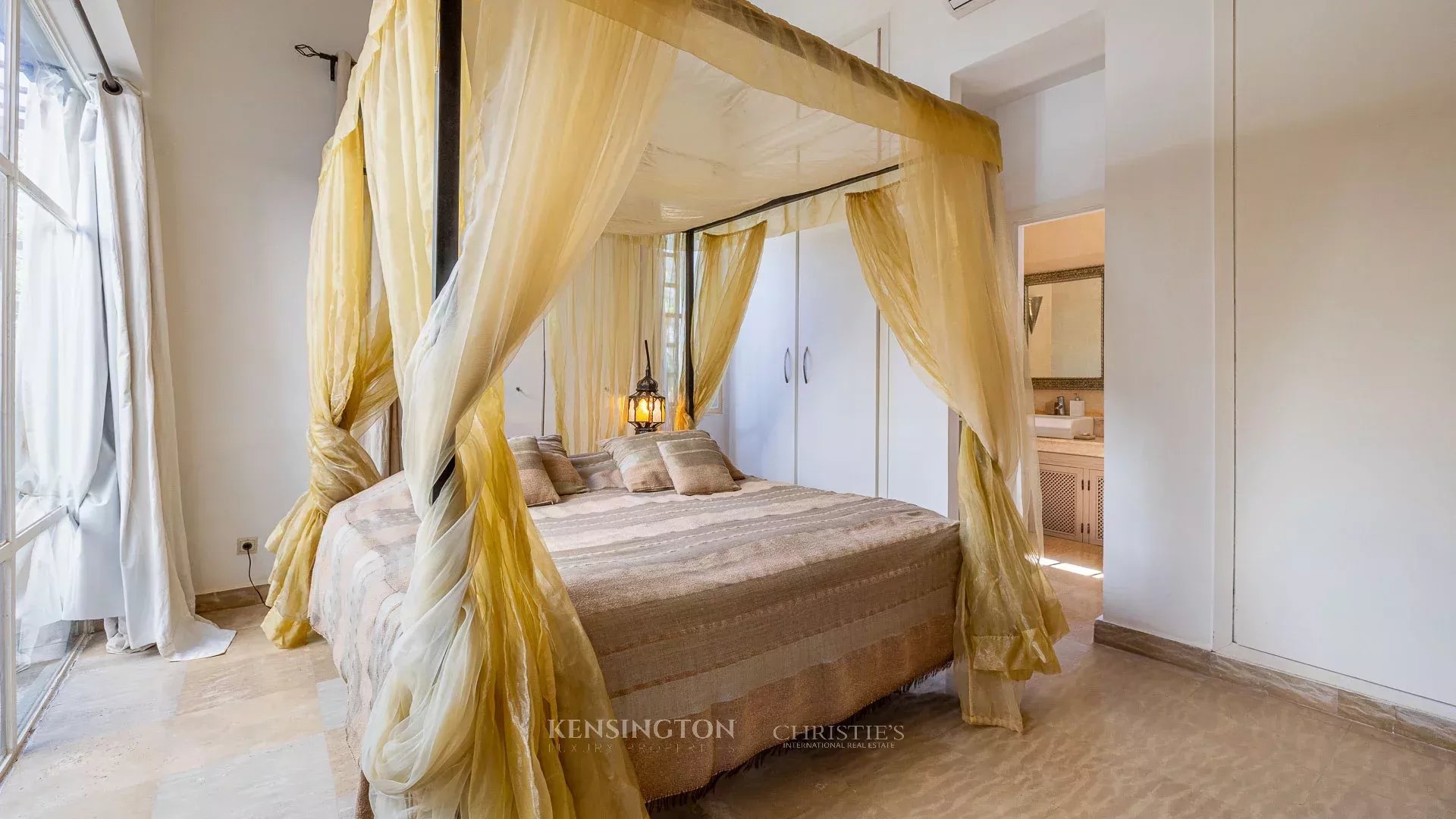 5 Bedroom Villa/Townhouse's Image 29