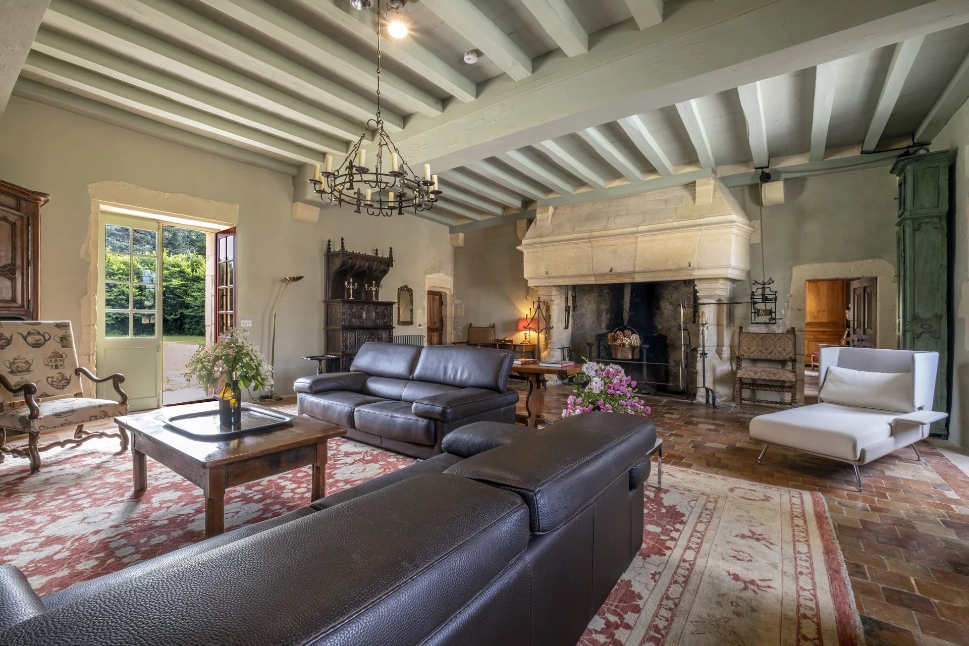 8 Bedroom Chateau's Image 12