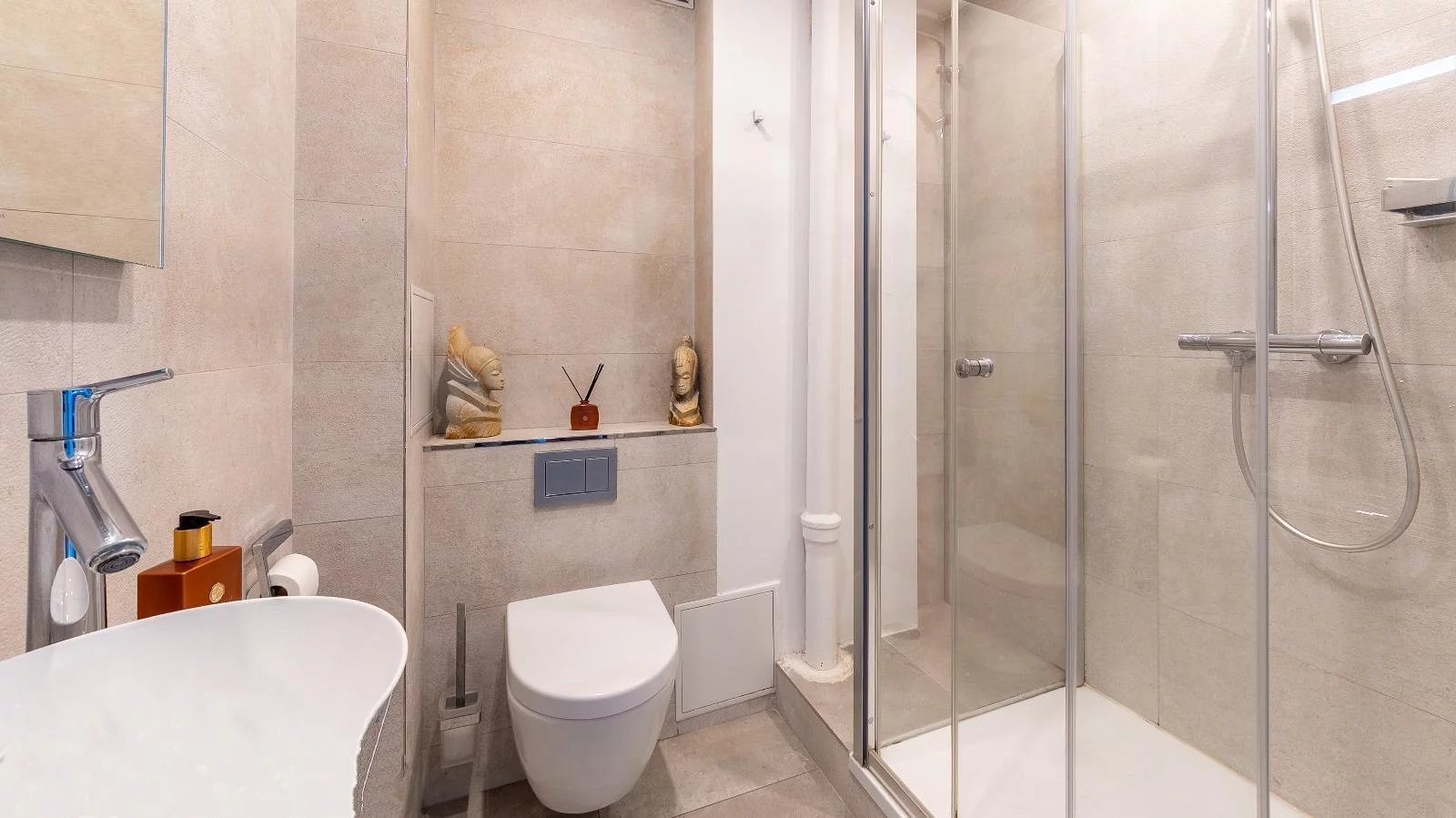 2 Bedroom Apartment/Flat's Image 7