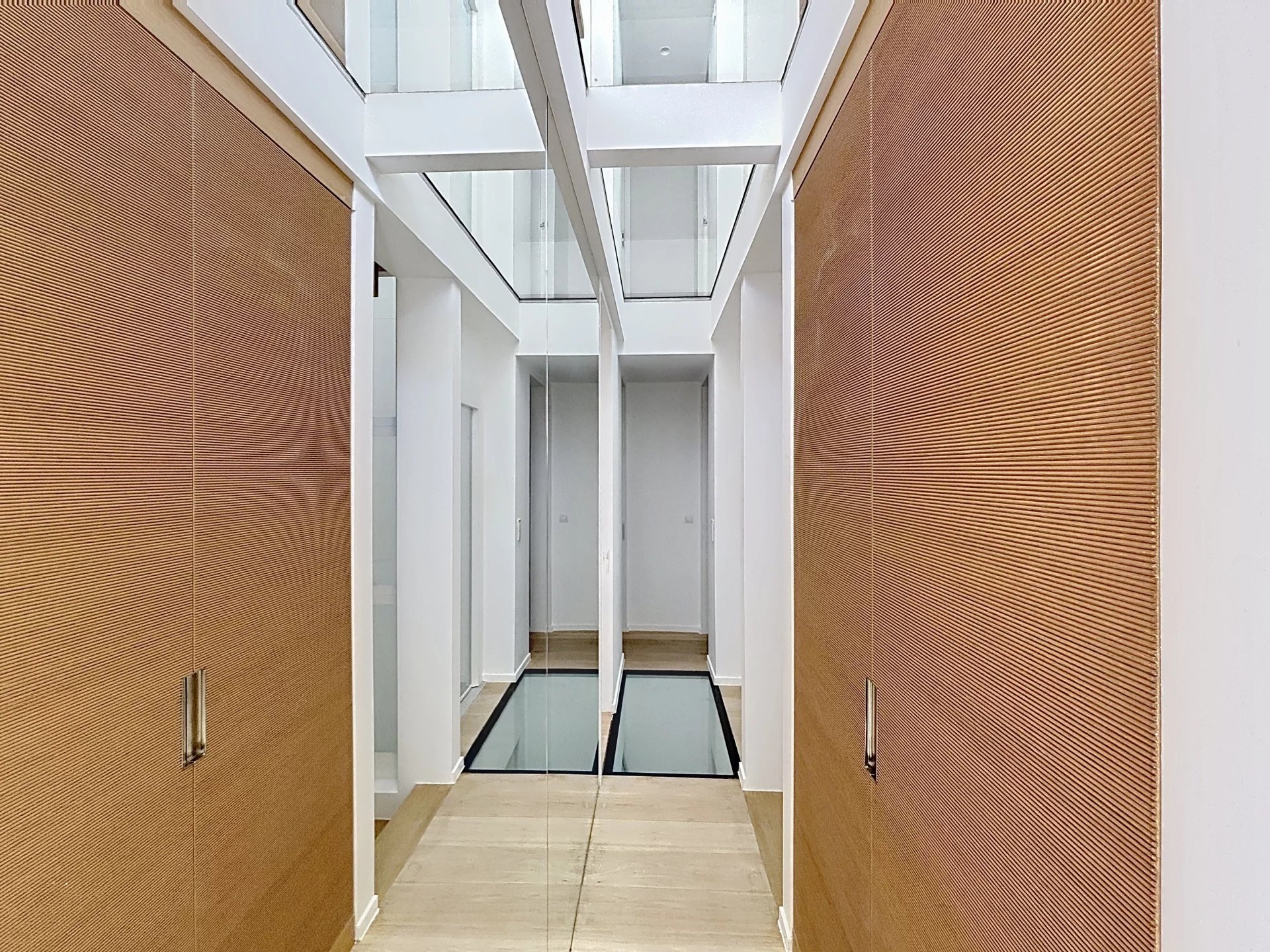 Maison neuve, terrasse et rooftop plein sud