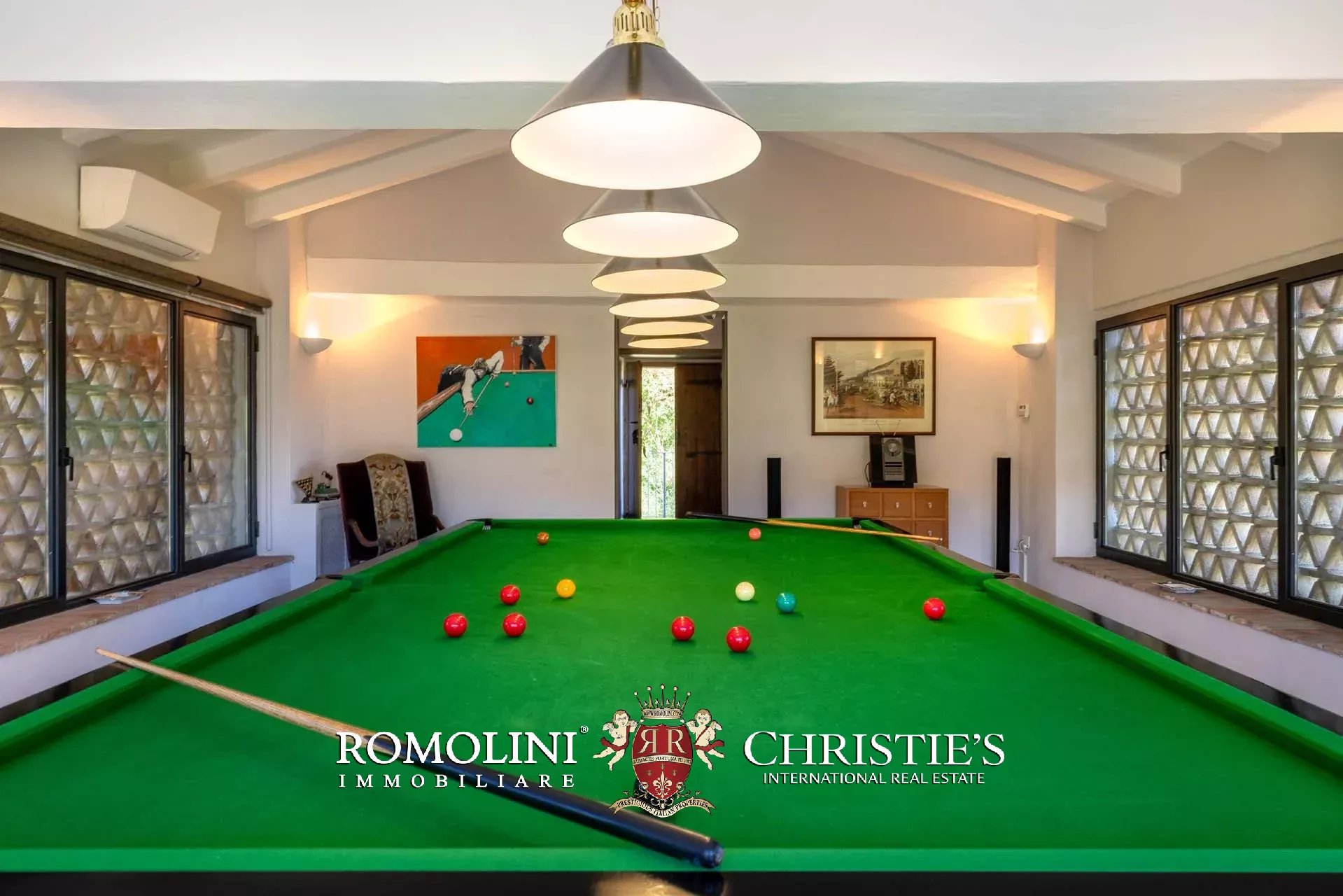 9 Bedroom Villa/Townhouse's Image 52