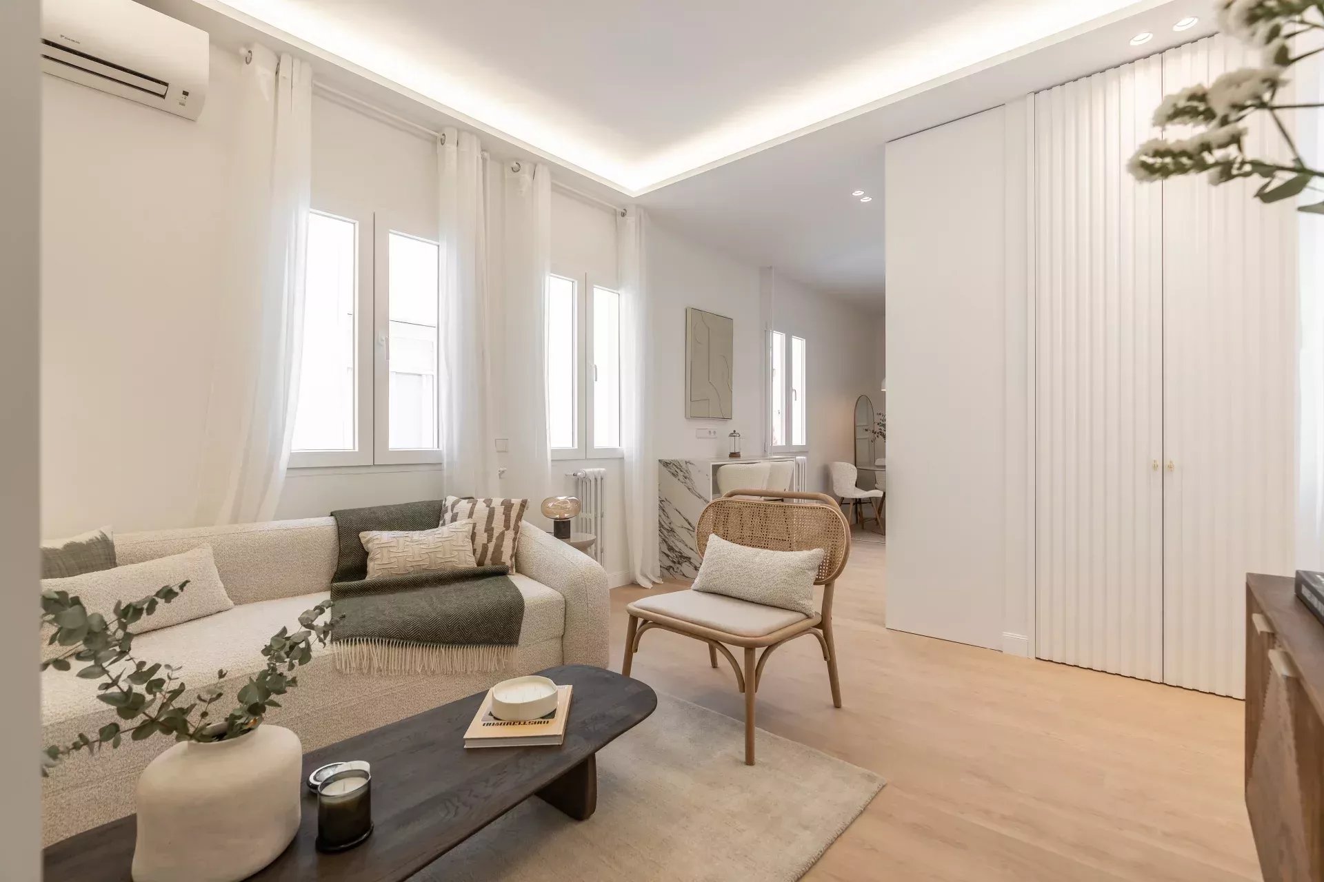 Design Japonais-Nordique avec Lumière Naturelle à Lista - picture 17