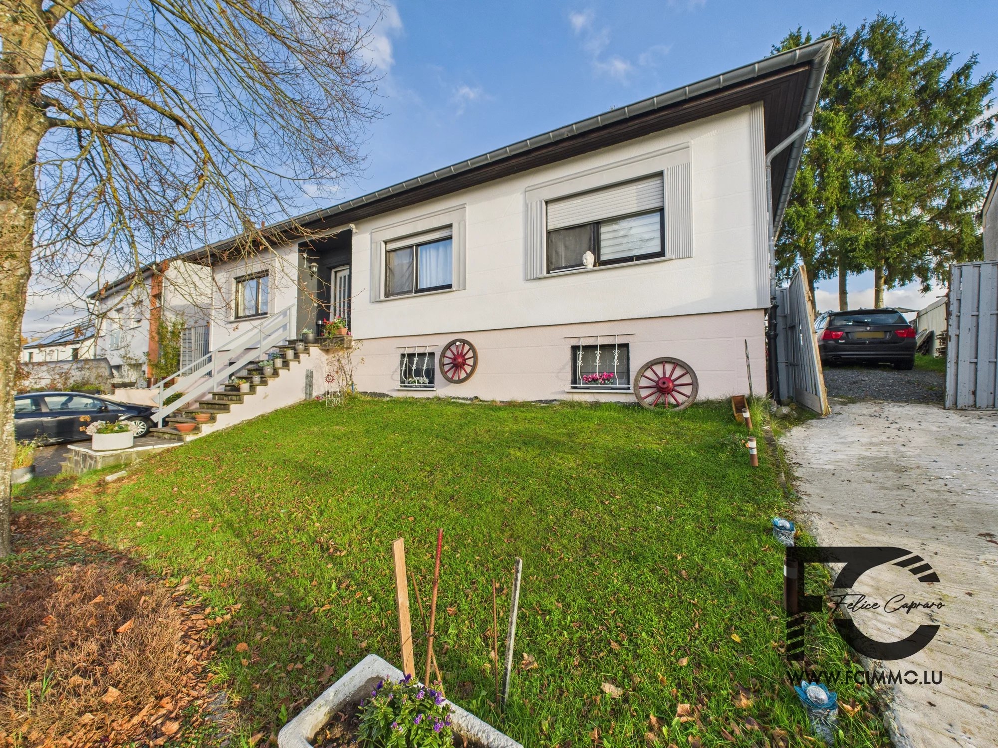 Sale House Oberpallen