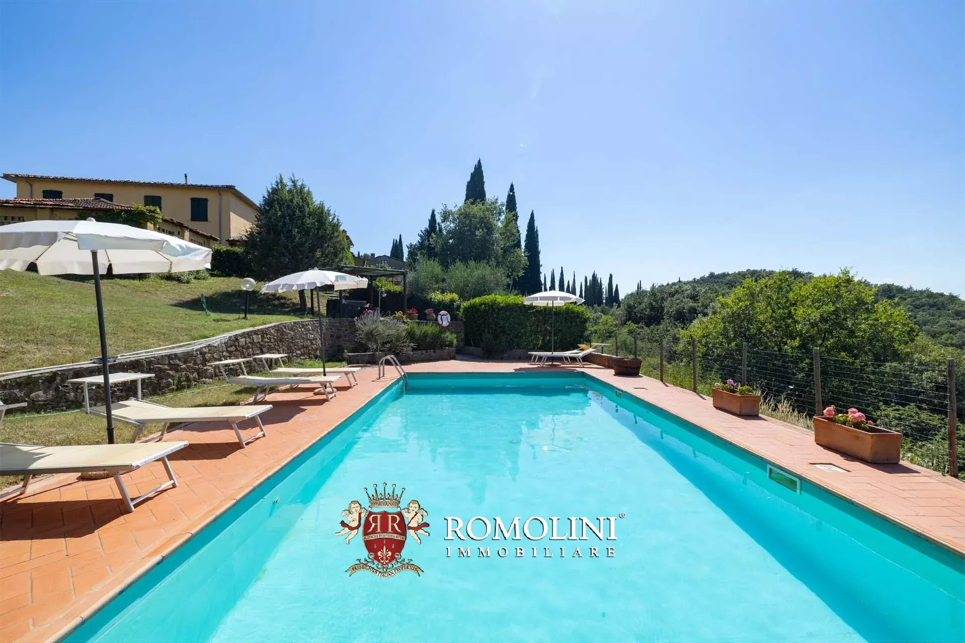 19 Bedroom Vineyard's Image 22
