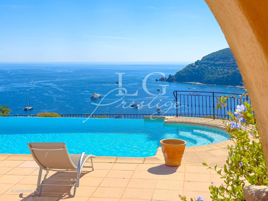 Villa for sale in Theoule sur Mer — Luxury Sea-View Villa in Théoule-sur-Mer | Provençal Family Estate