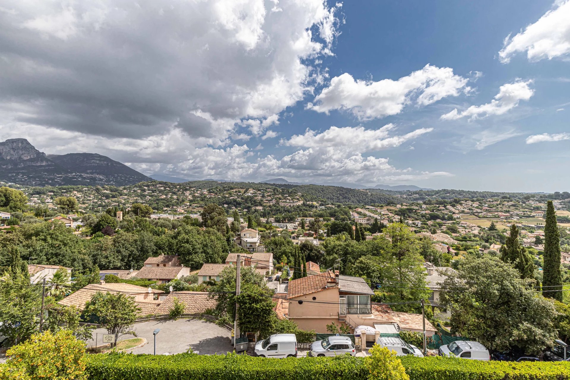 Sales 2 rooms Vence Côte d'azur