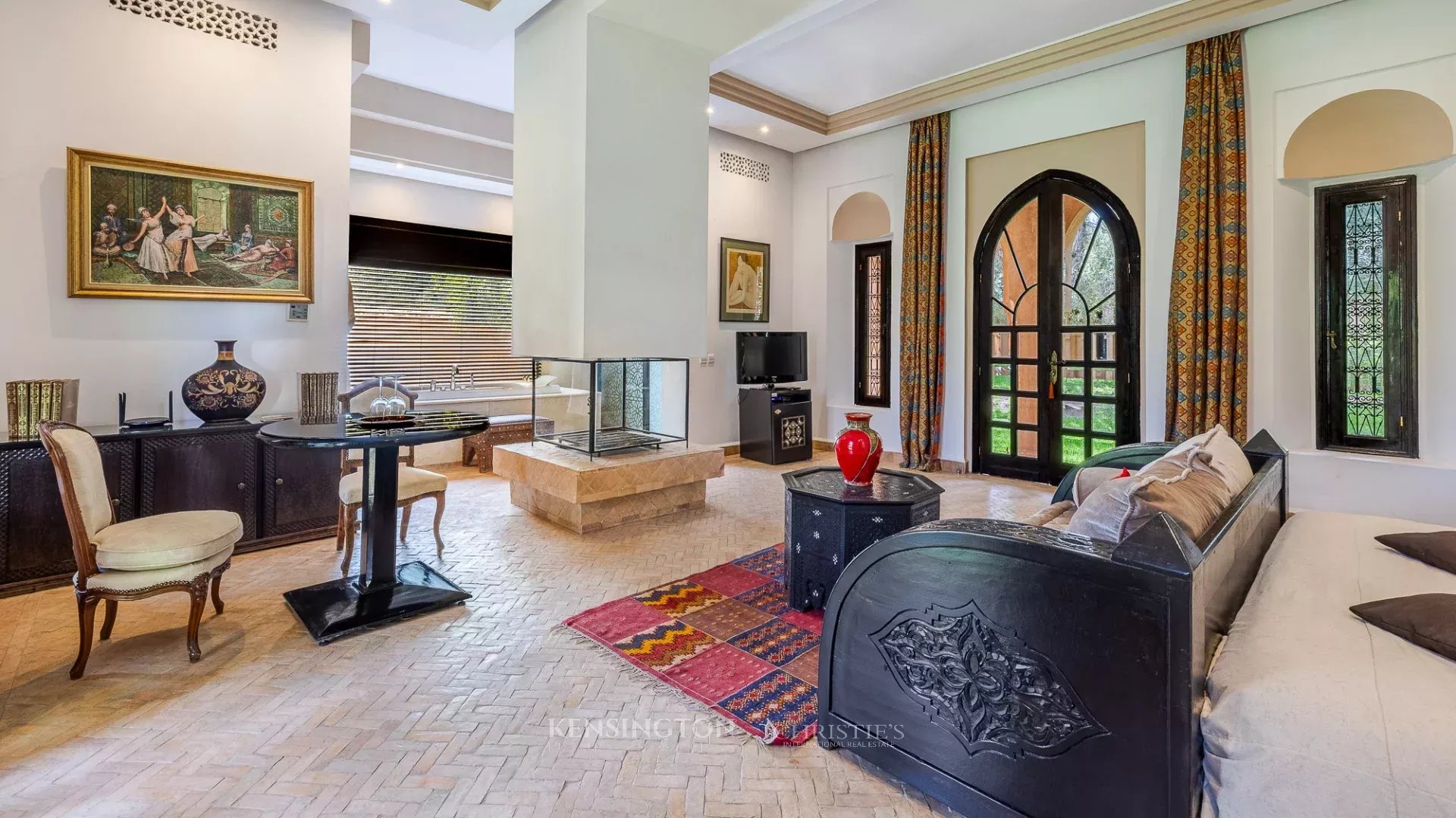 11 Bedroom Villa/Townhouse's Image 10