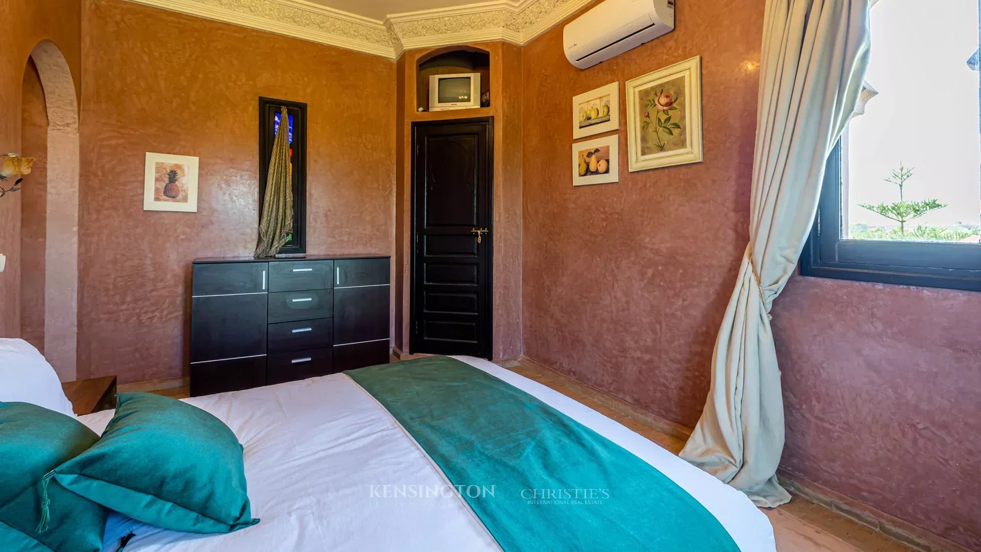 9 Bedroom Villa/Townhouse's Image 83