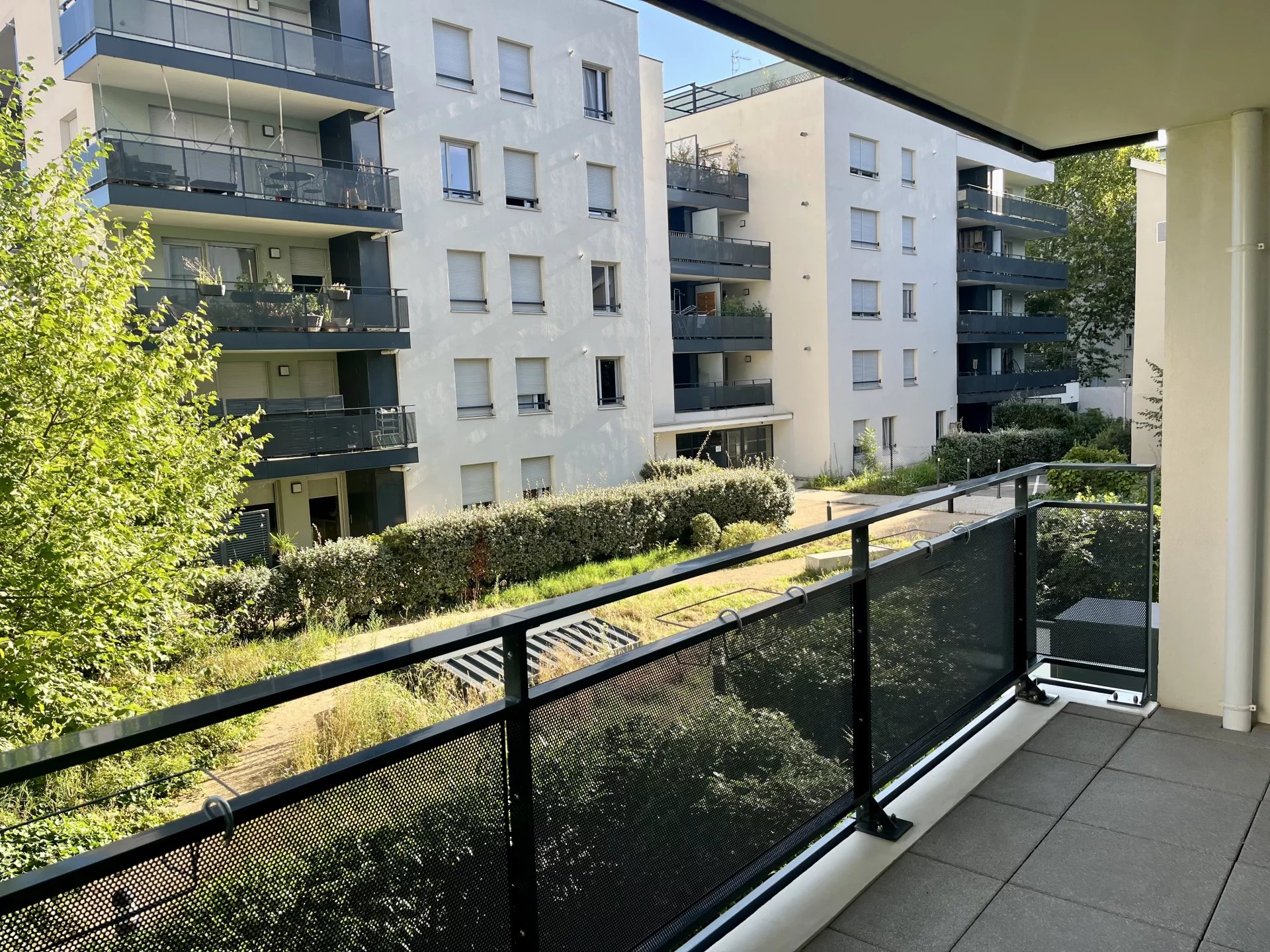 83176585 Location Lyon 9ème