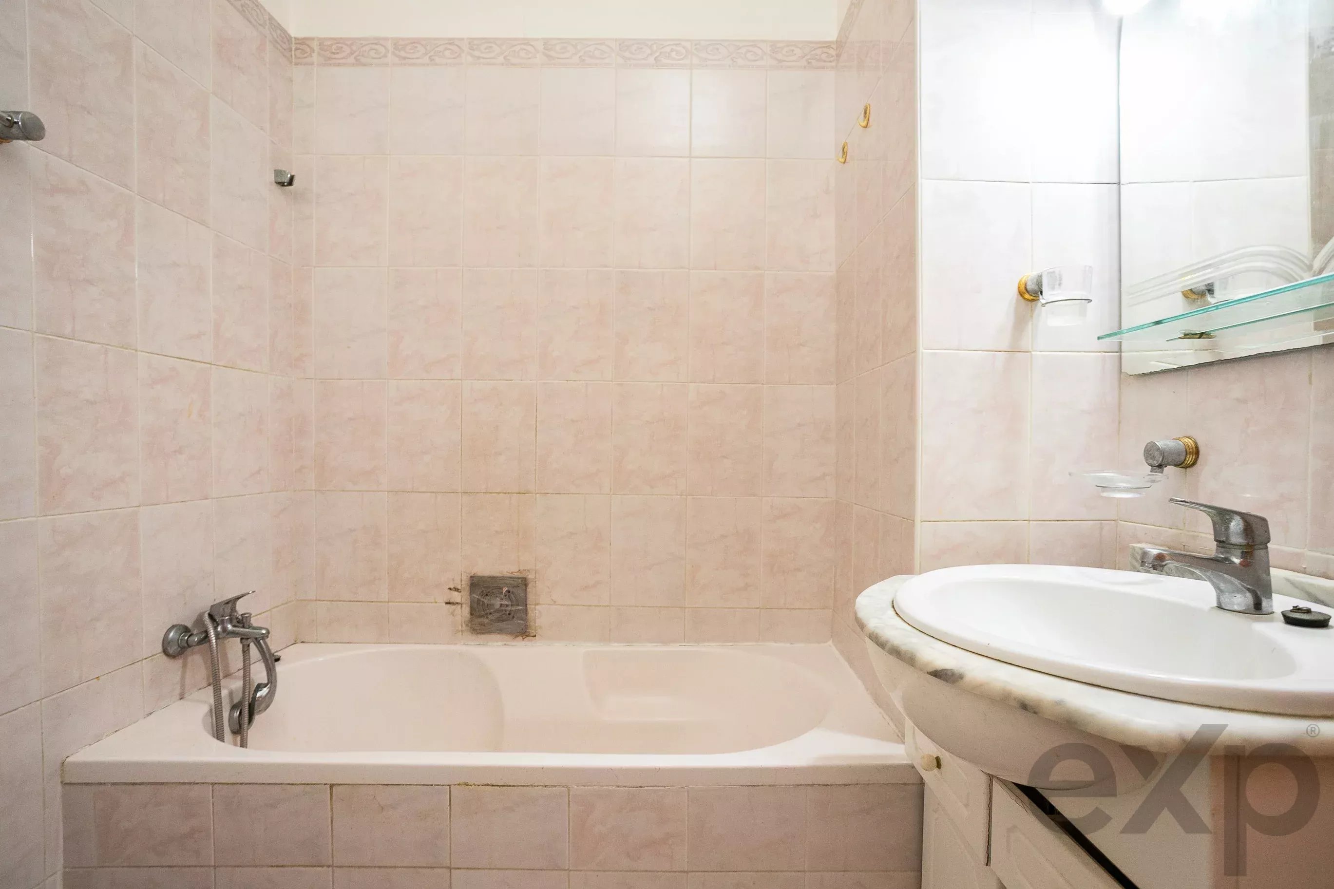 Two-Bedroom Apartment in the Centre of Tavira, in Need of Renovation 87146121 image 25
