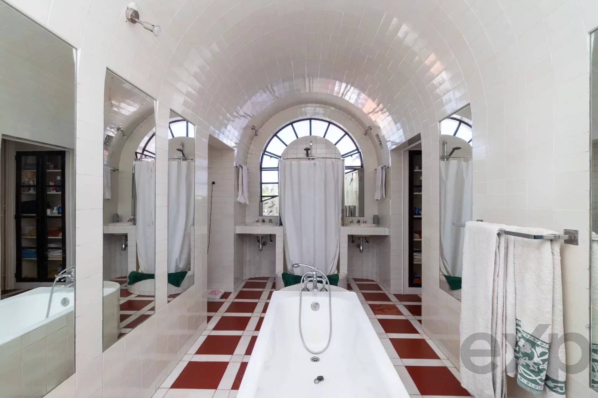 A 1909 Masterpiece: The Crown of Lisbon’s Hills 86119022 image 79