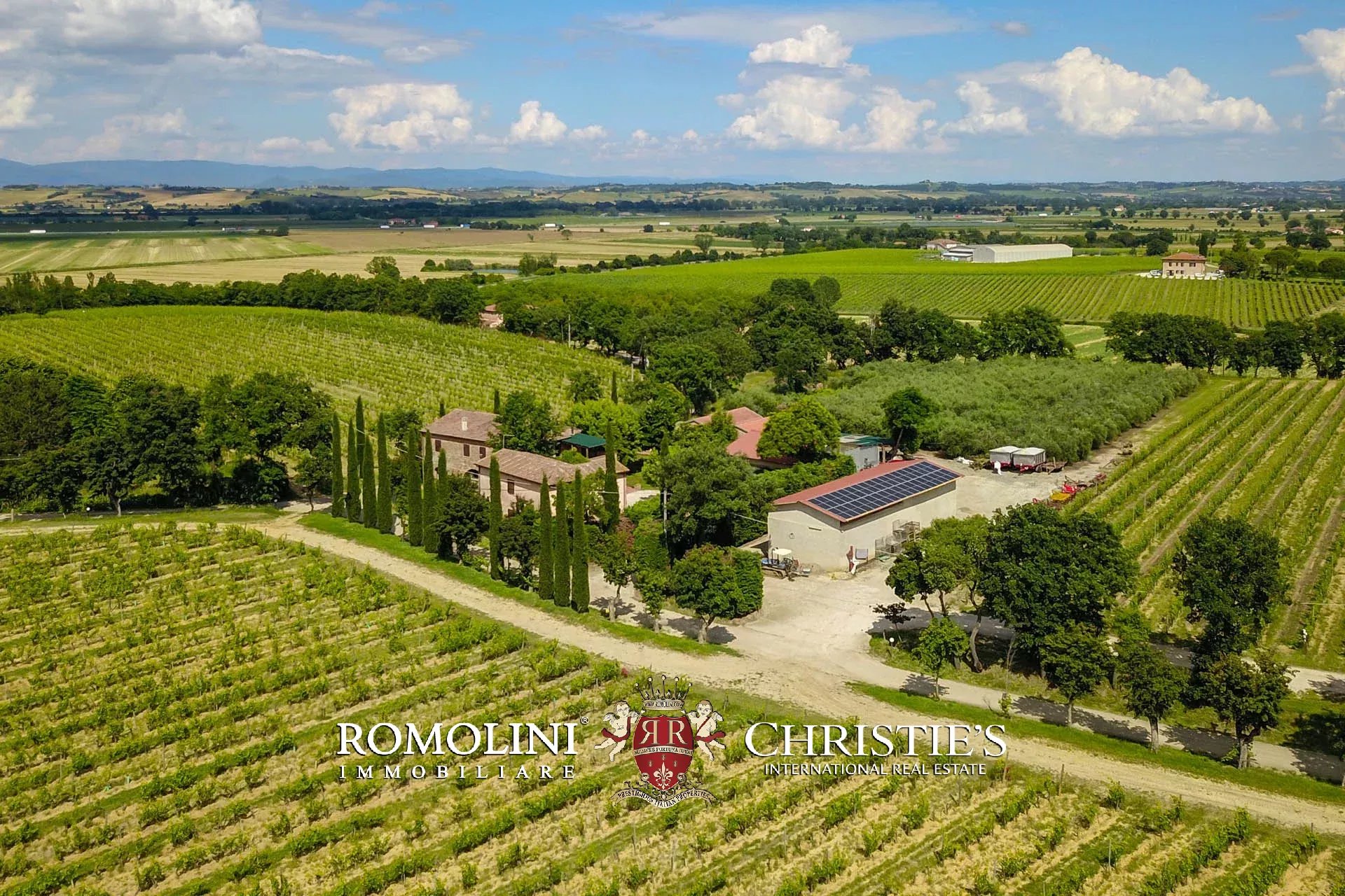 34 Bedroom Vineyard's Image 10
