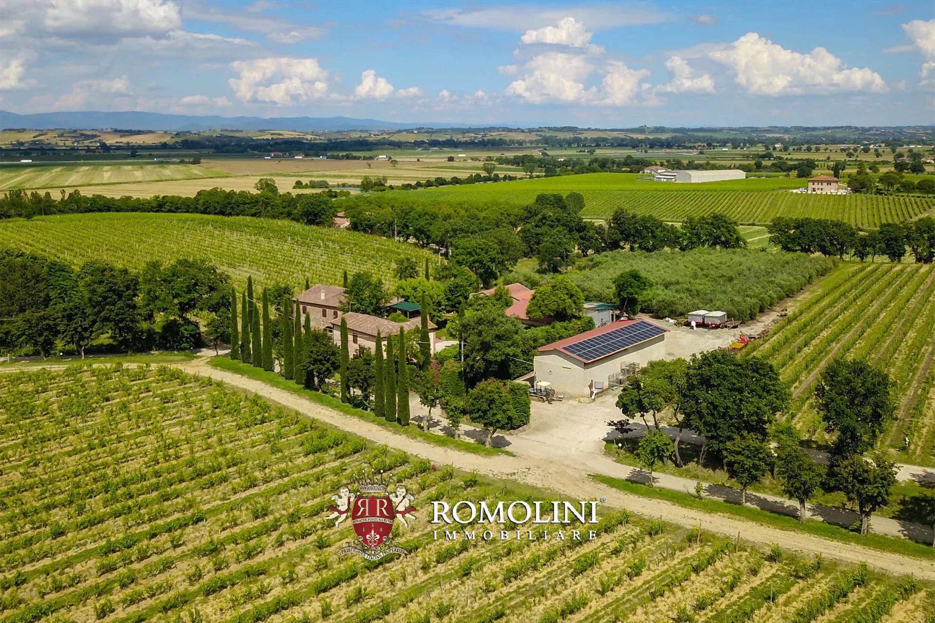 34 Bedroom Vineyard's Image 10