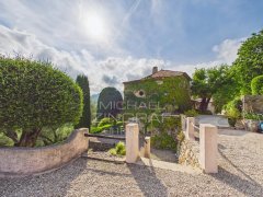 Charming bastide with breathtaking views – Tourrettes-sur-Loup — photo 2 of 7