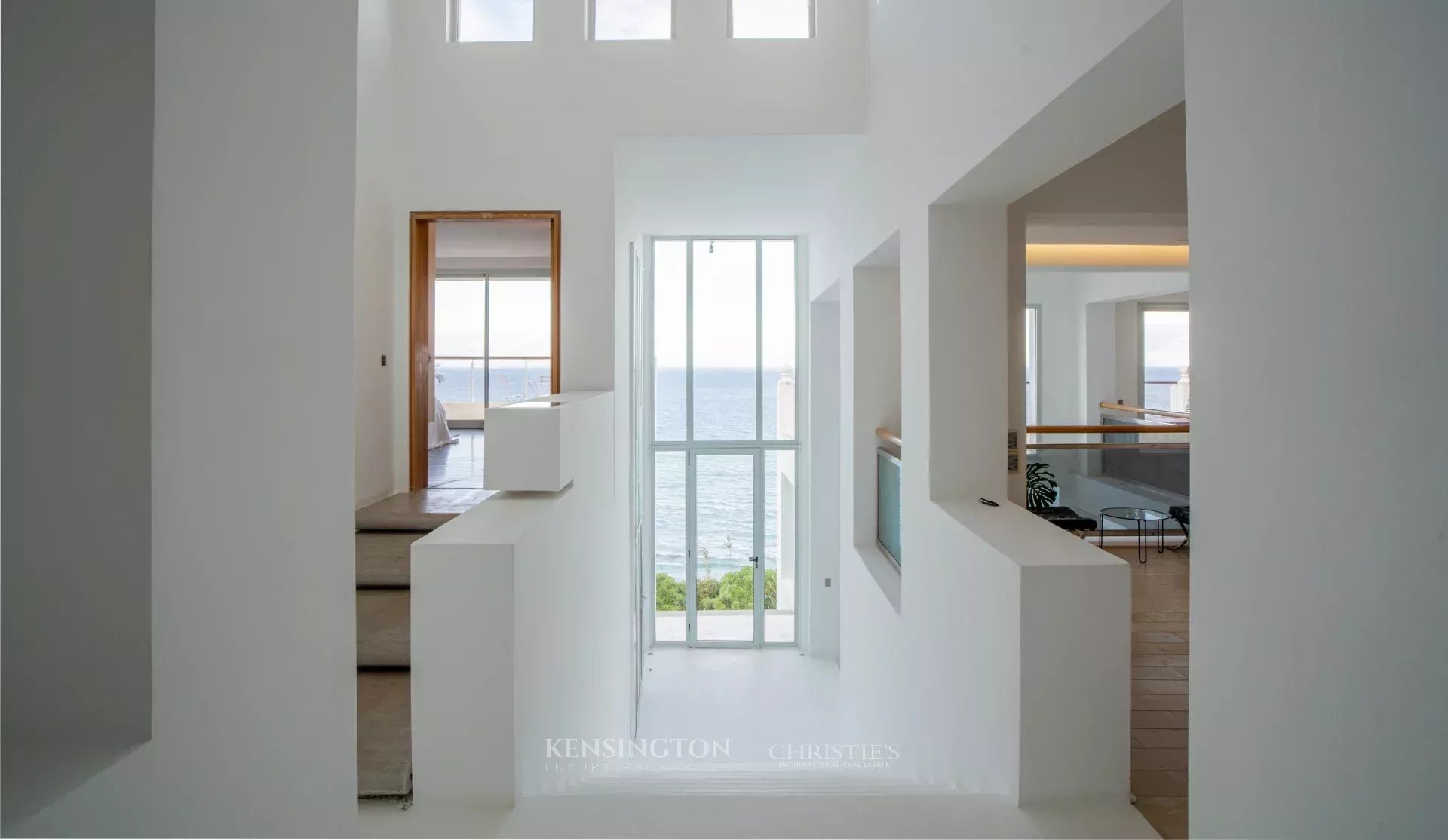6 Bedroom Villa/Townhouse's Image 12
