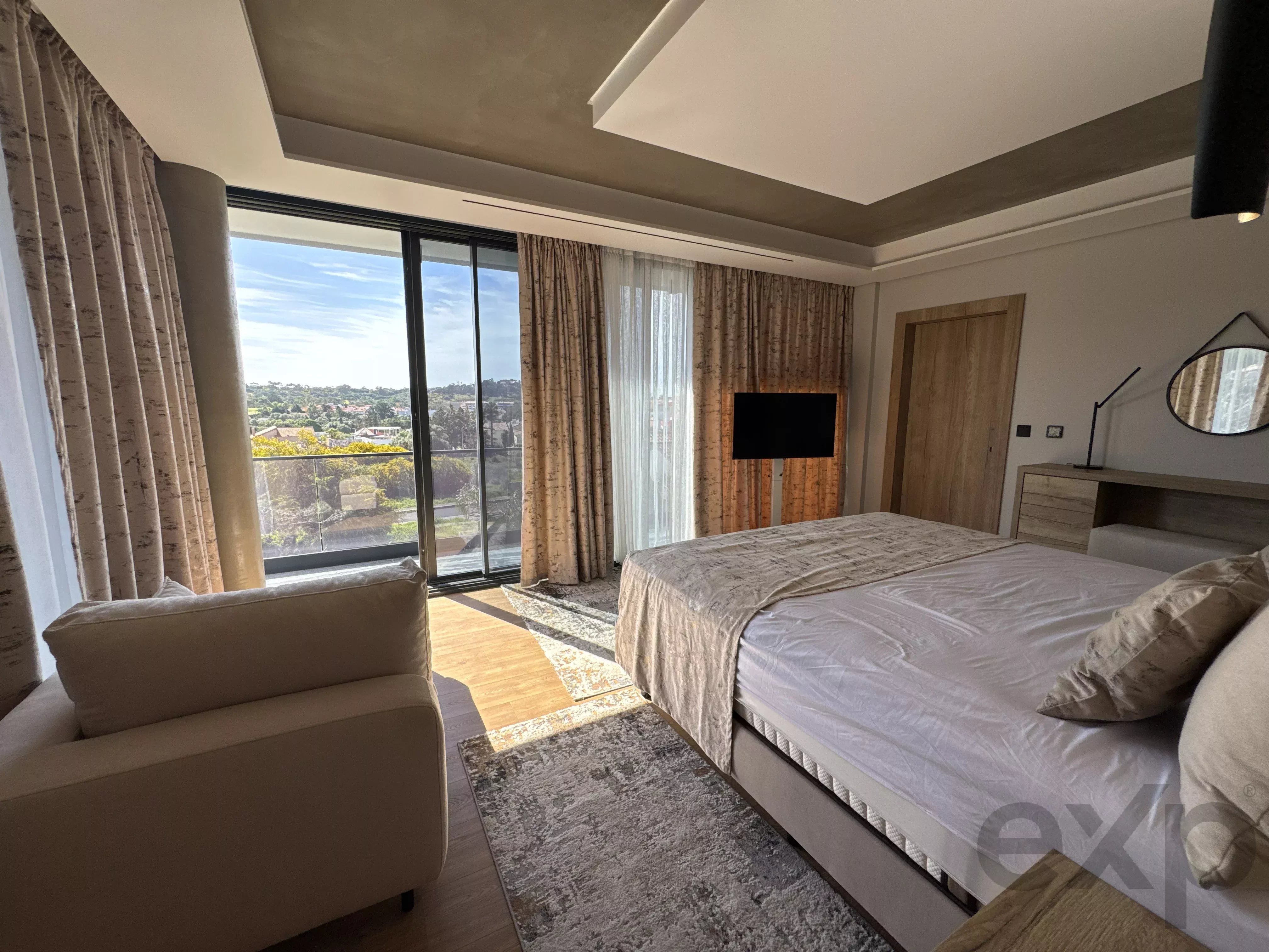 Luxury Single Home in Estoril Golf - 3 Suites with Private Resort 86843974 image 9