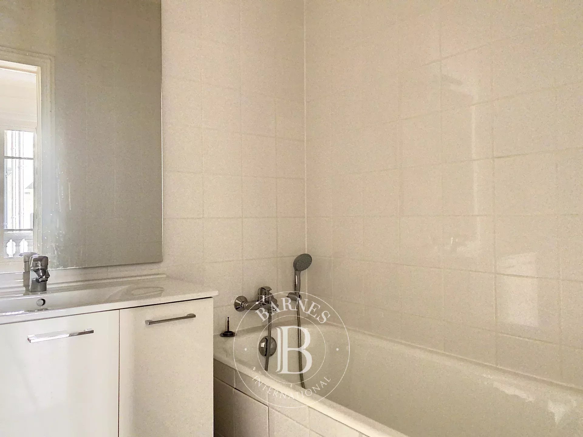 Daire Paris 9ème - picture 22