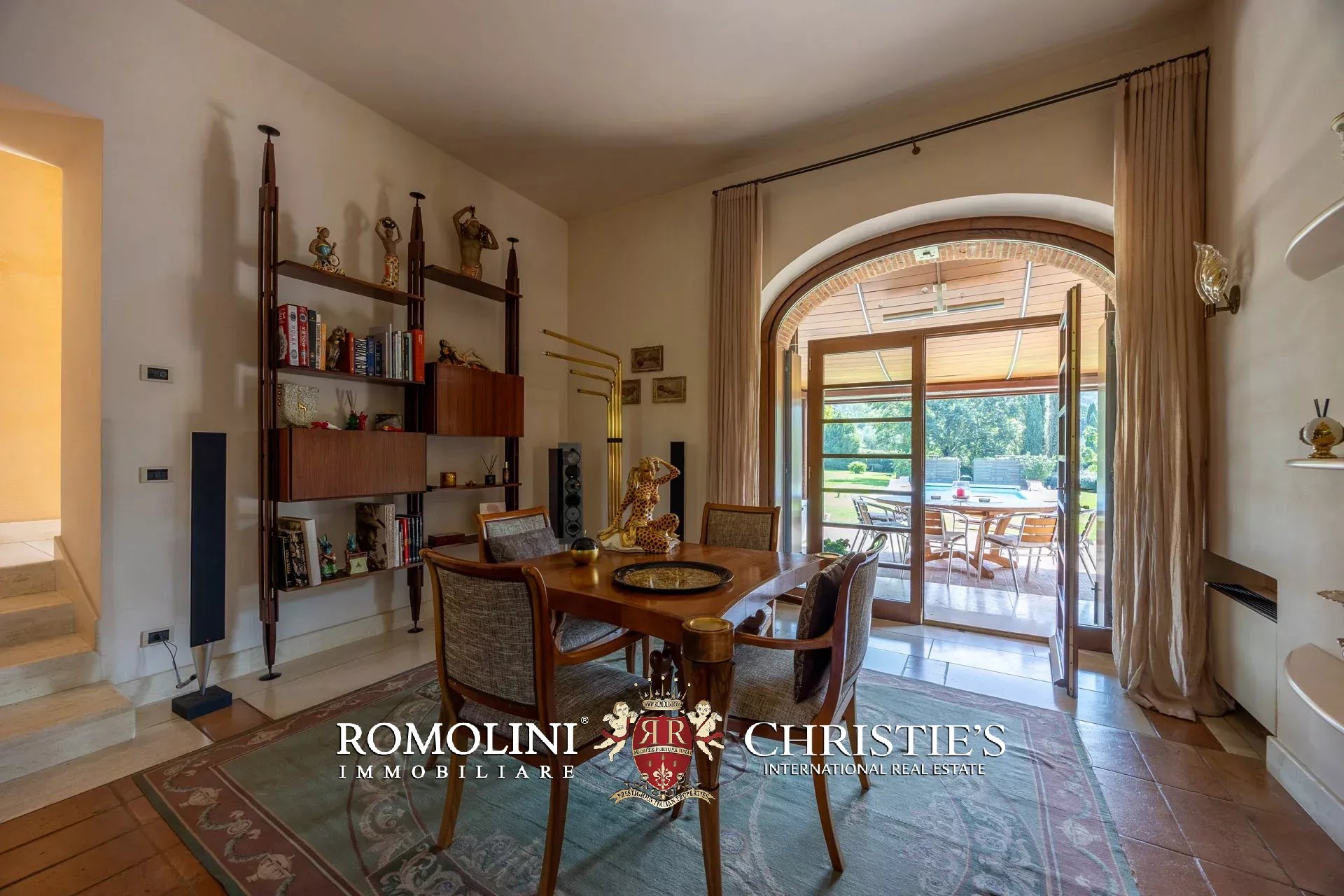 4 Bedroom Villa/Townhouse's Image 41